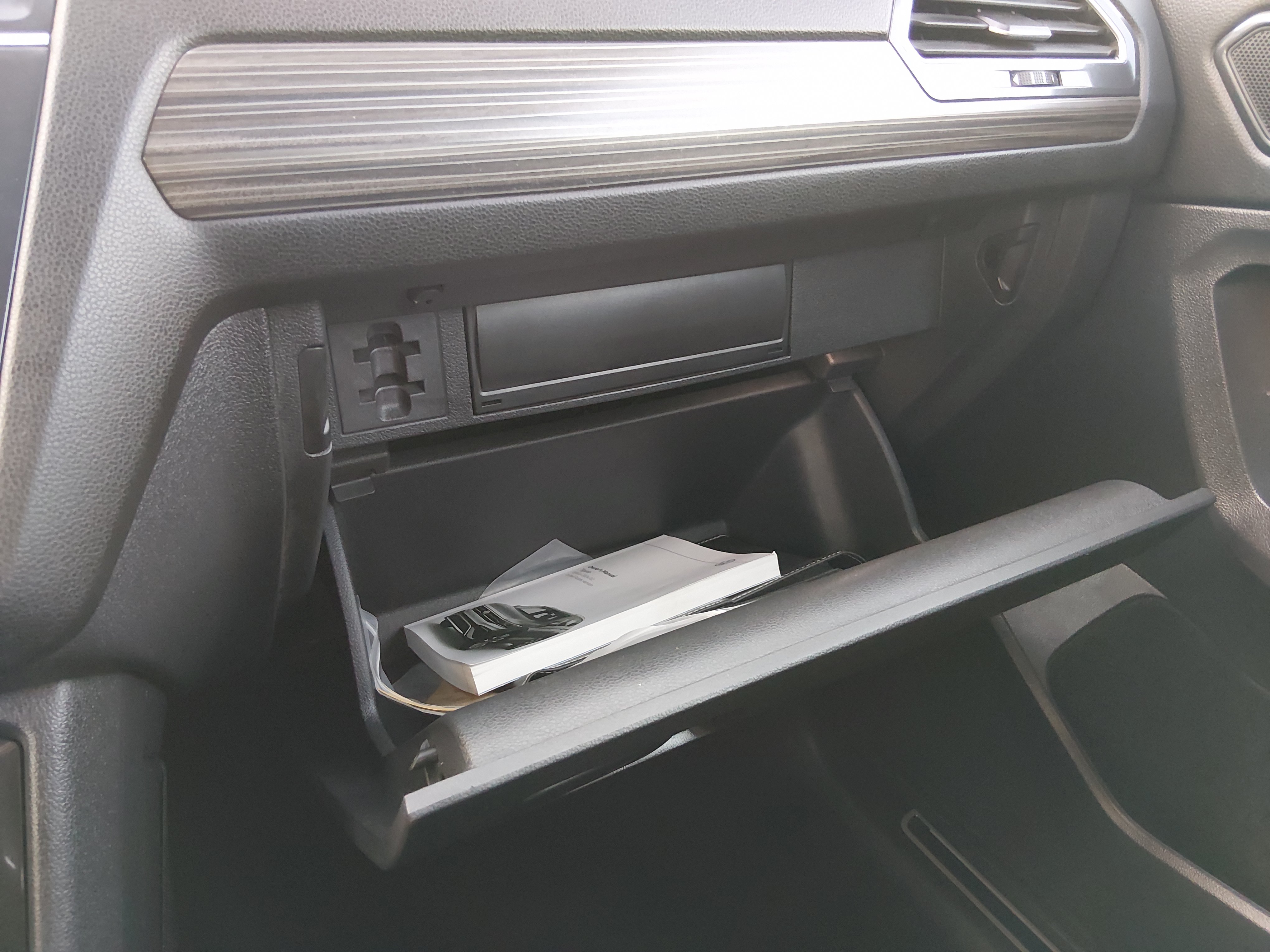 2024 Volkswagen Tiguan Wolfsburg Edition - Photo 16