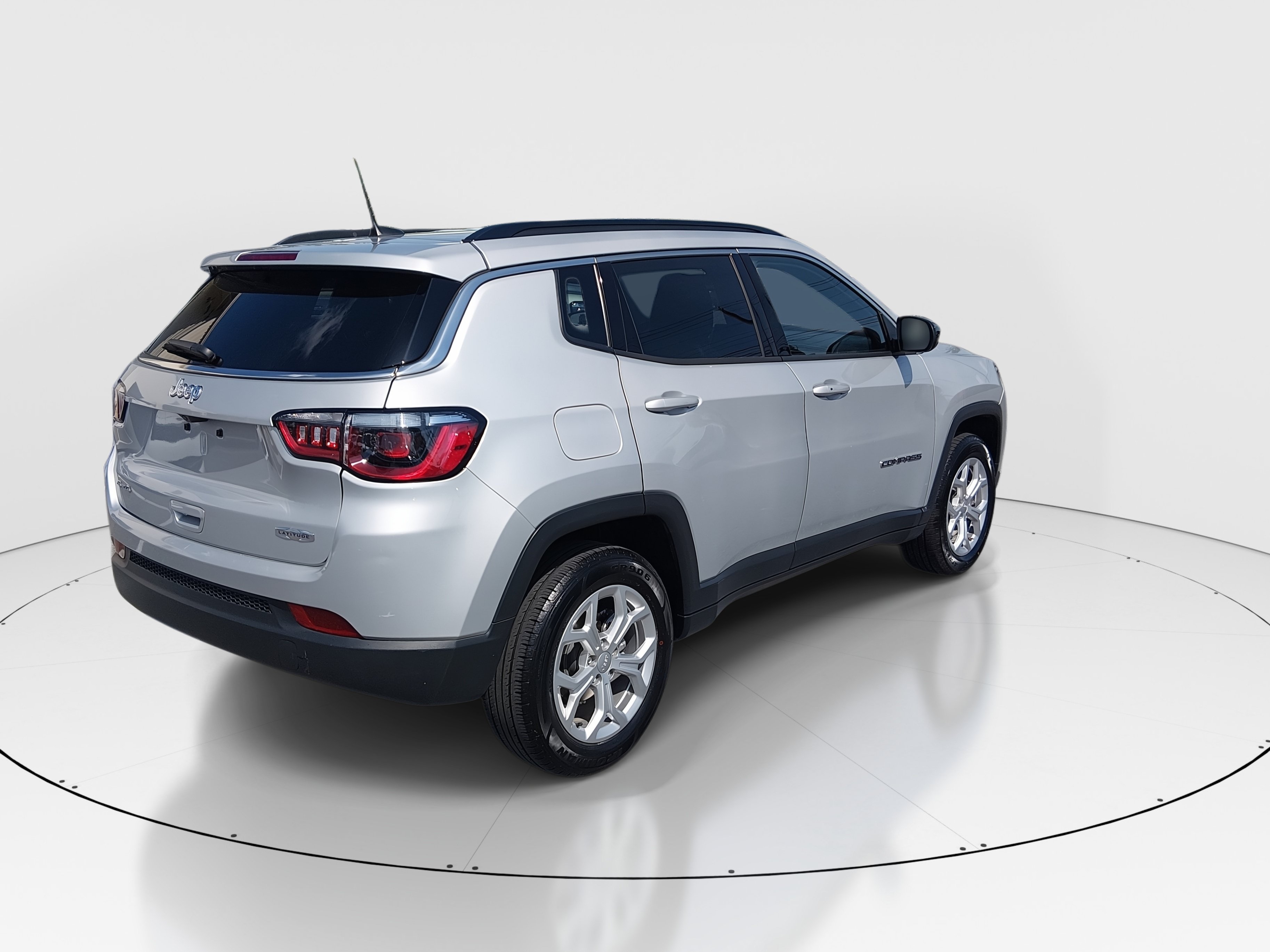 2024 Jeep Compass Latitude - Photo 7