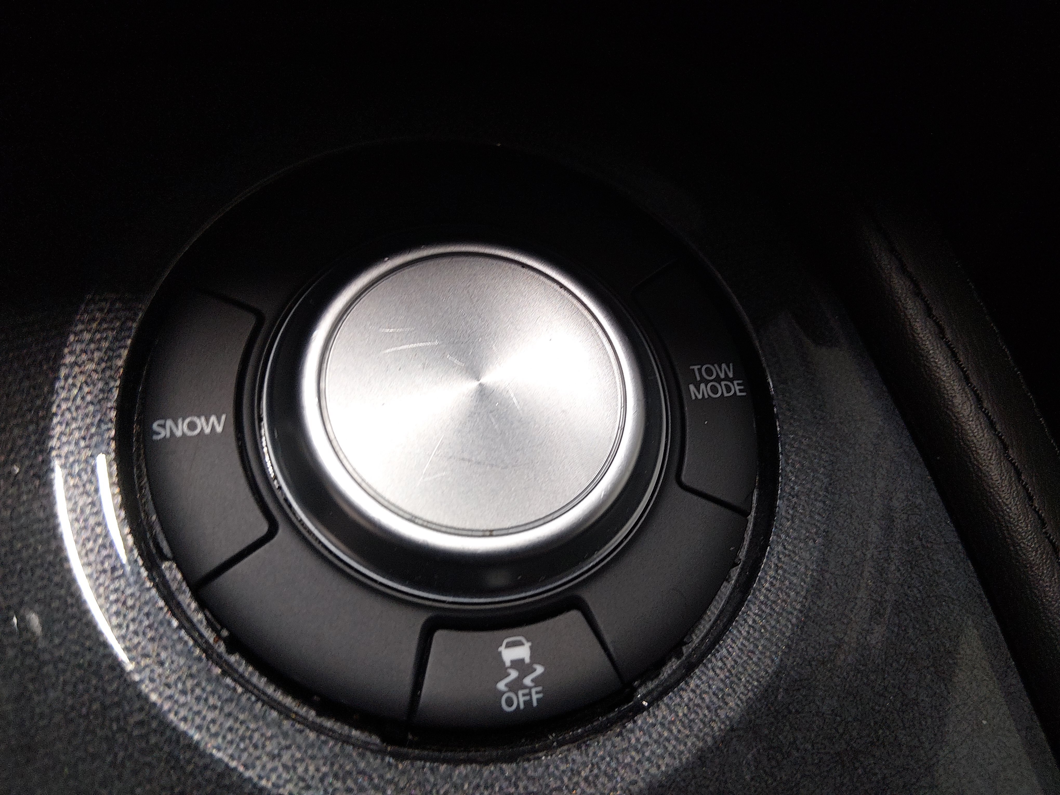 2024 Nissan Armada SV - Photo 16