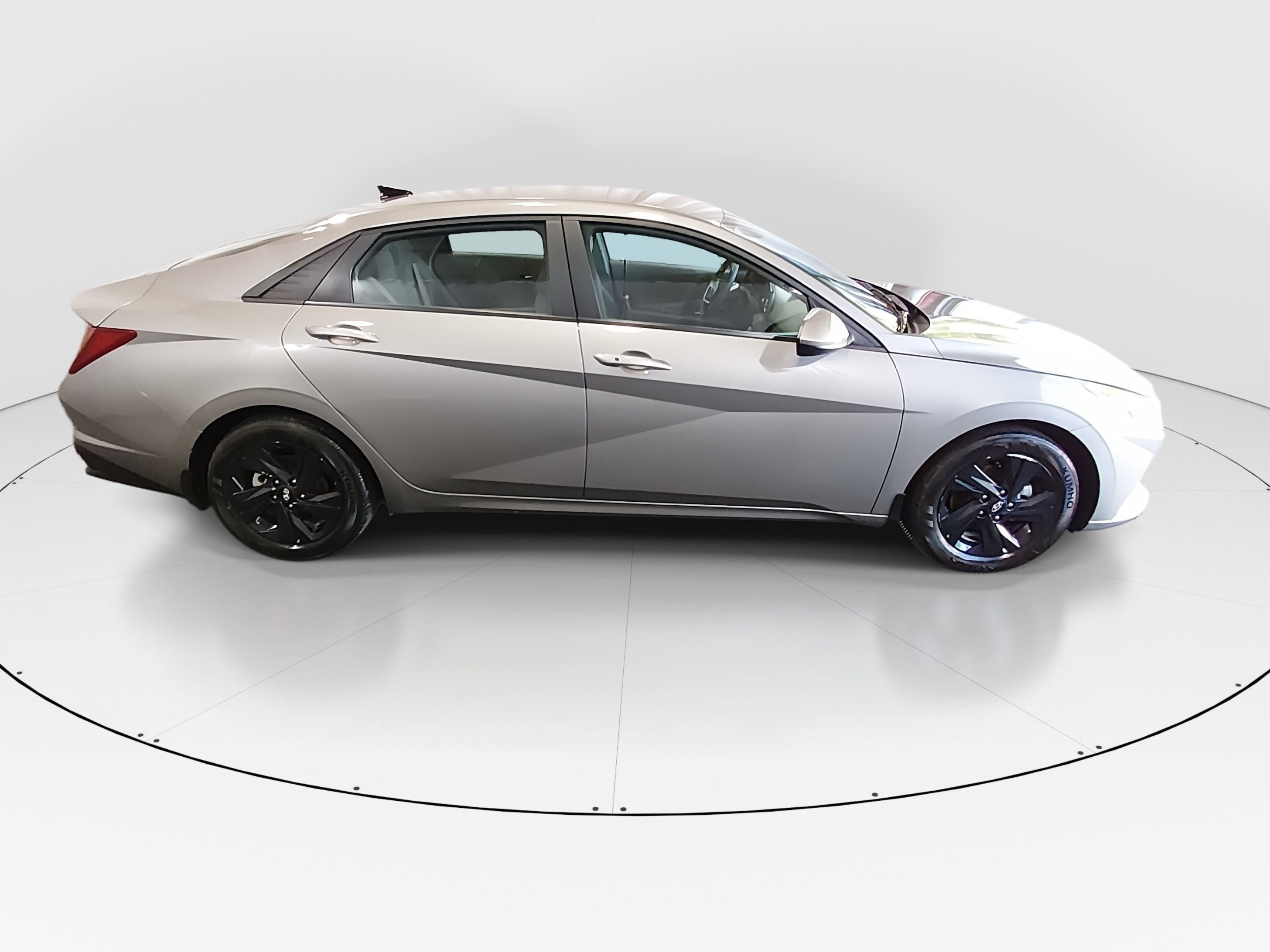 2023 Hyundai Elantra SEL - Photo 8