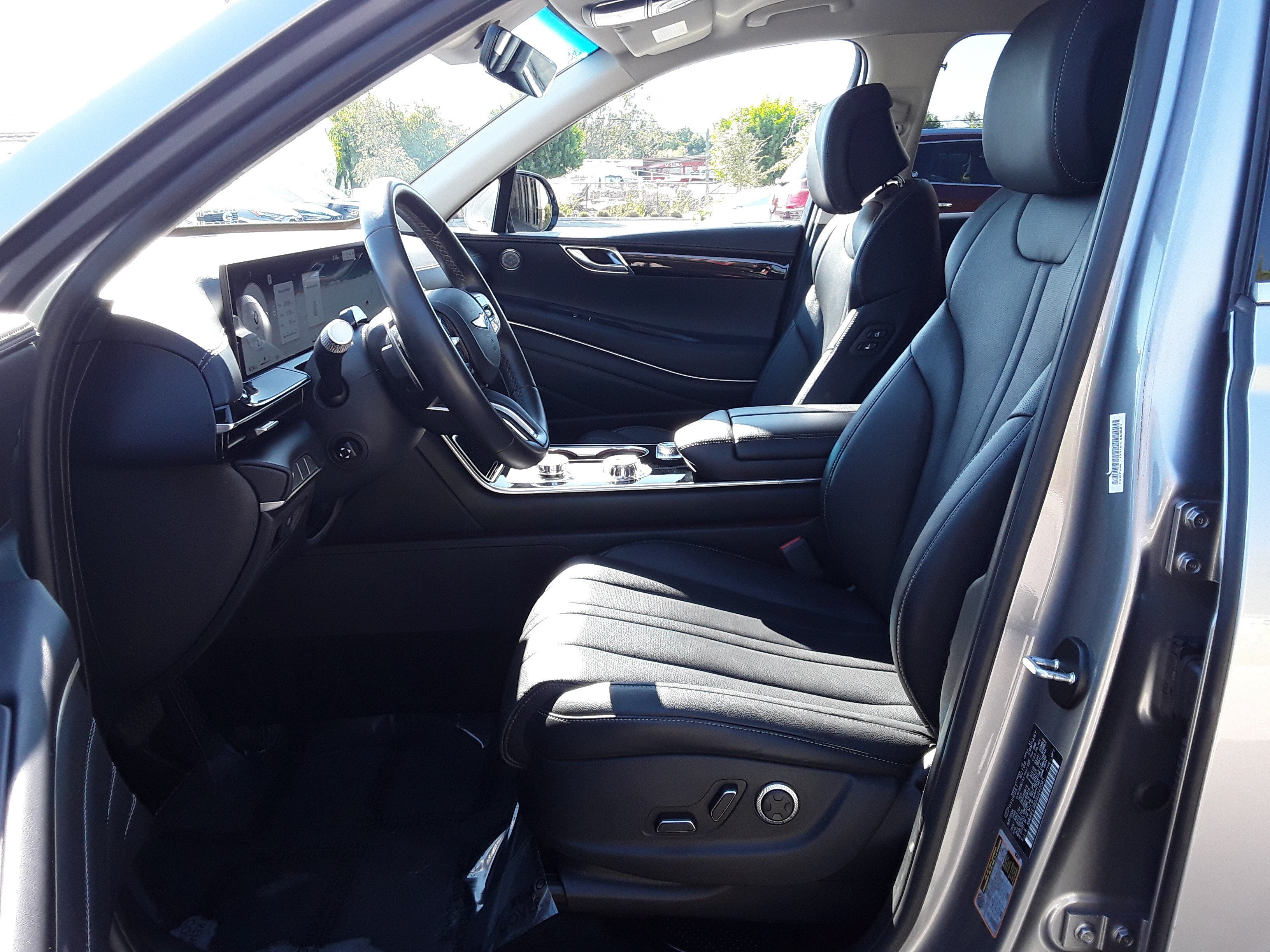 2025 GENESIS GV80 Standard - Photo 12