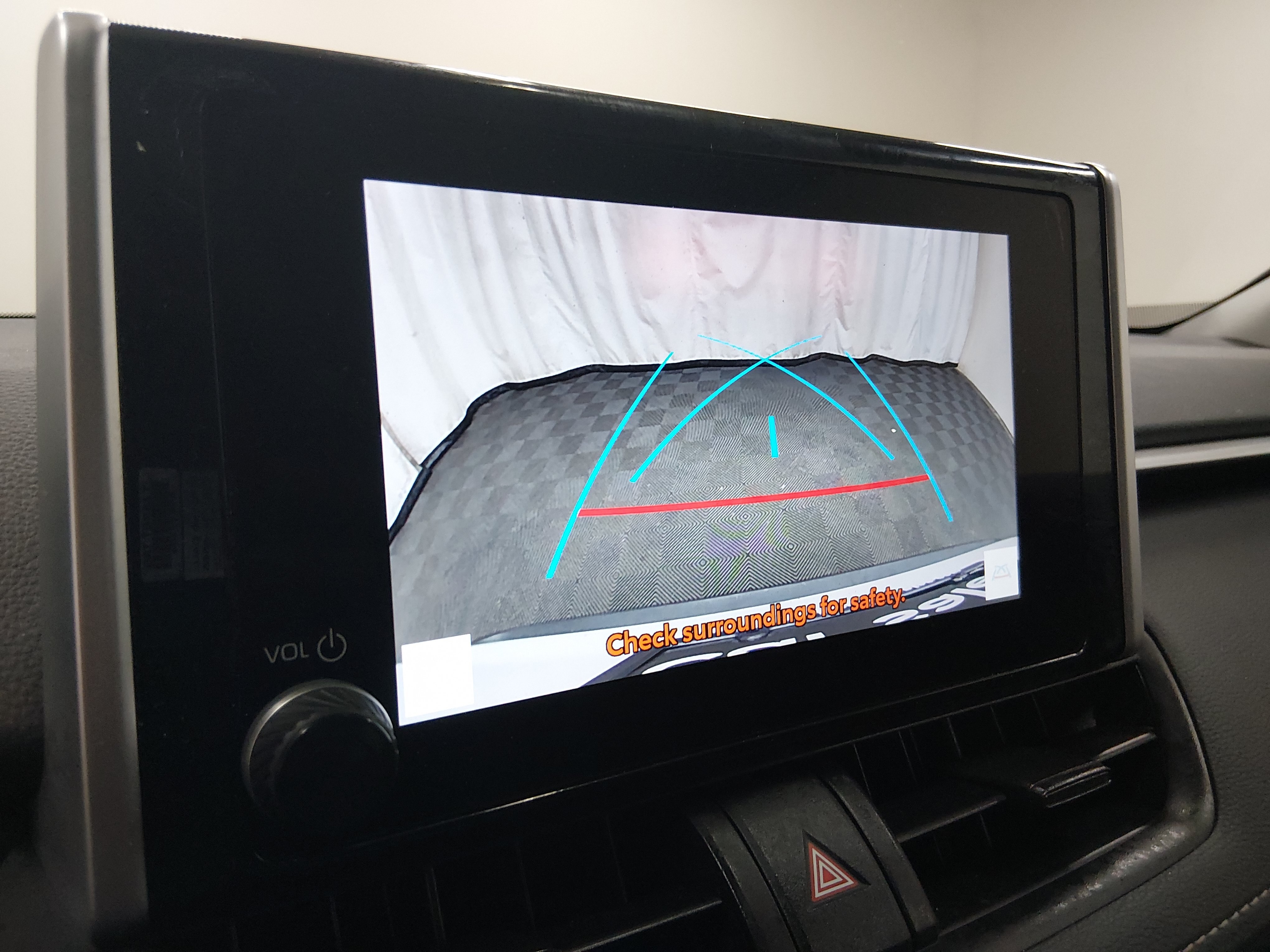 2025 Toyota RAV4 LE - Photo 16