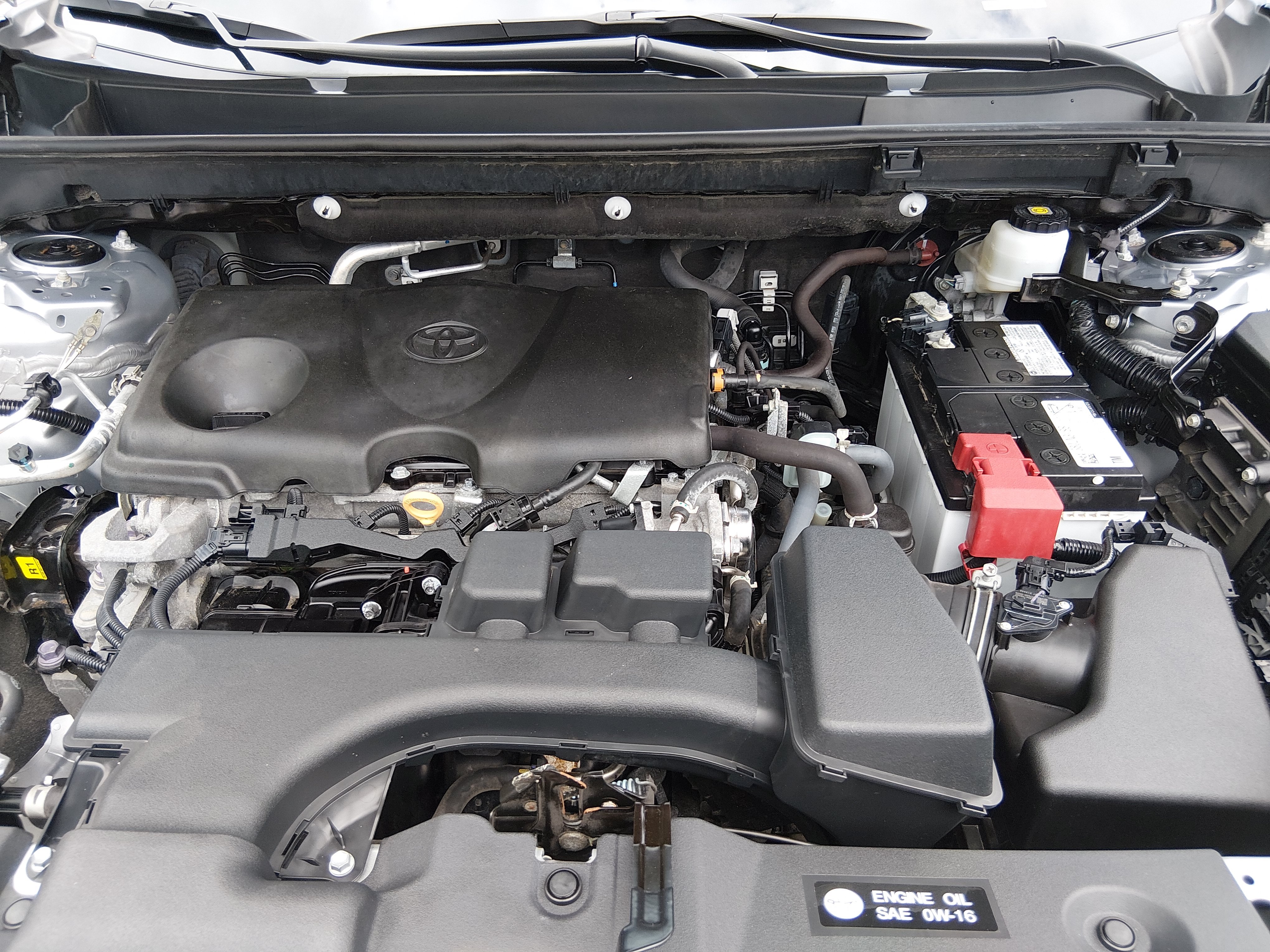 2023 Toyota RAV4 XLE - Photo 9