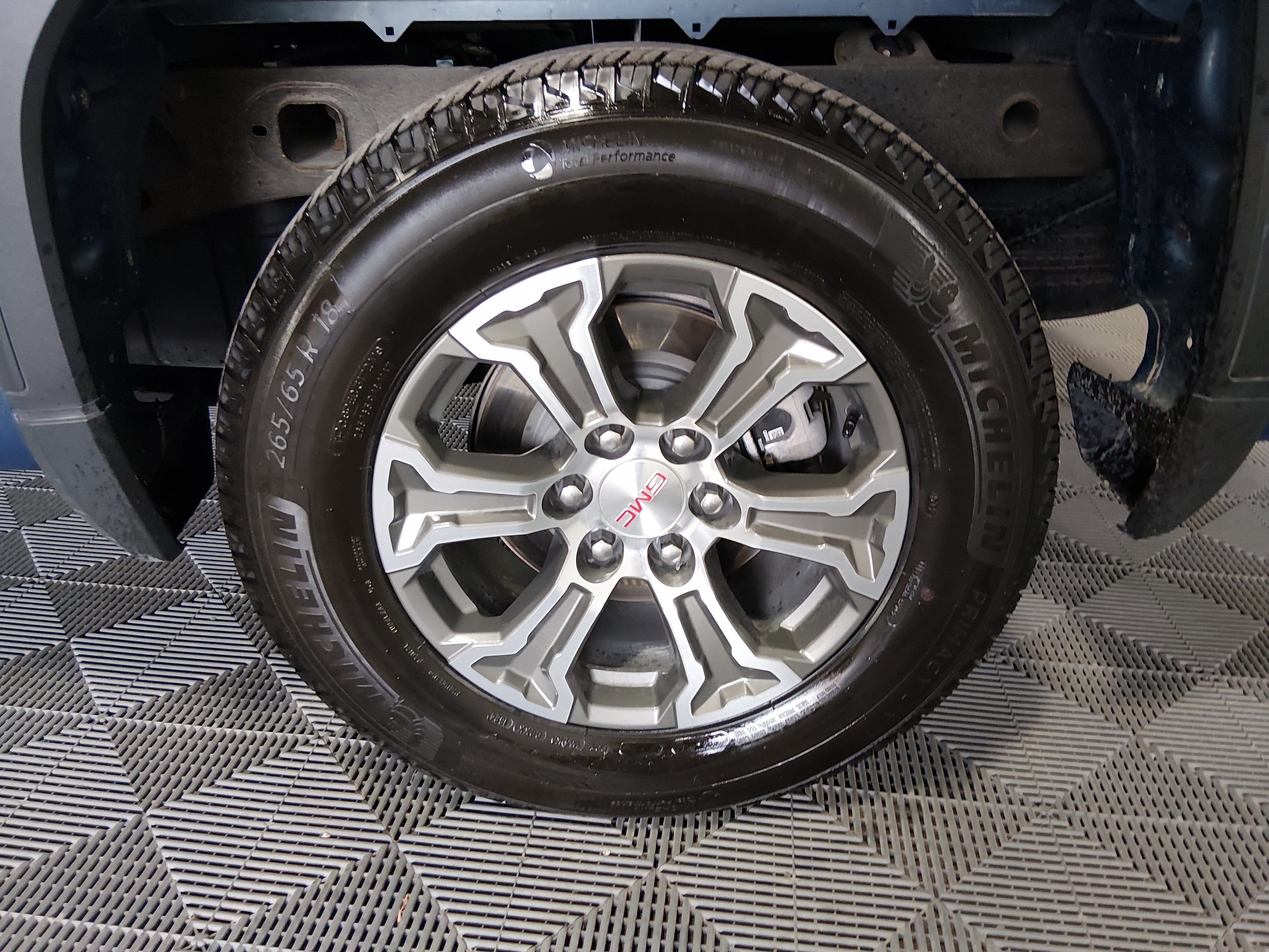 2024 GMC Sierra 1500 SLT - Photo 10