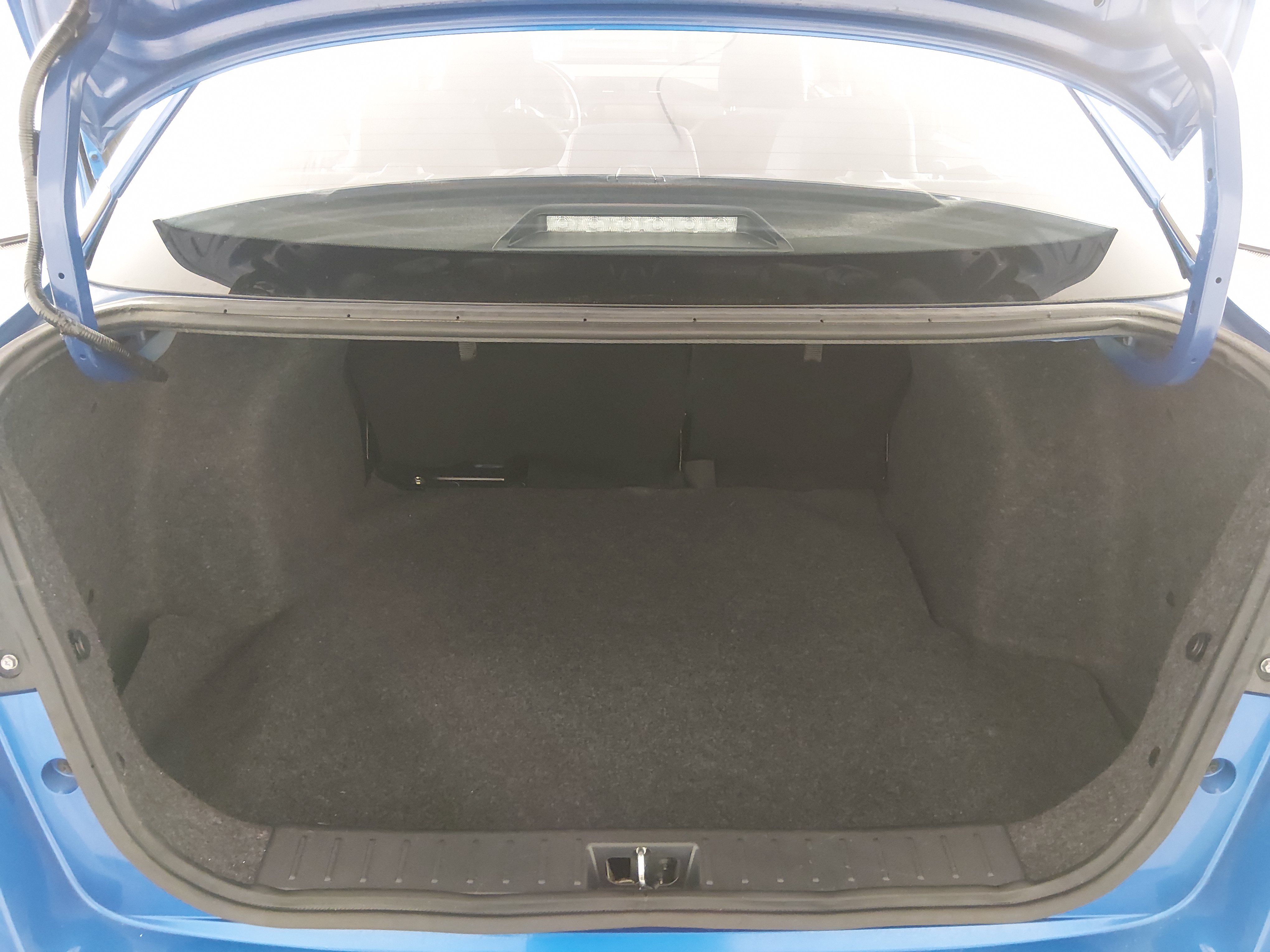 2024 Nissan Versa Sedan SR - Photo 11