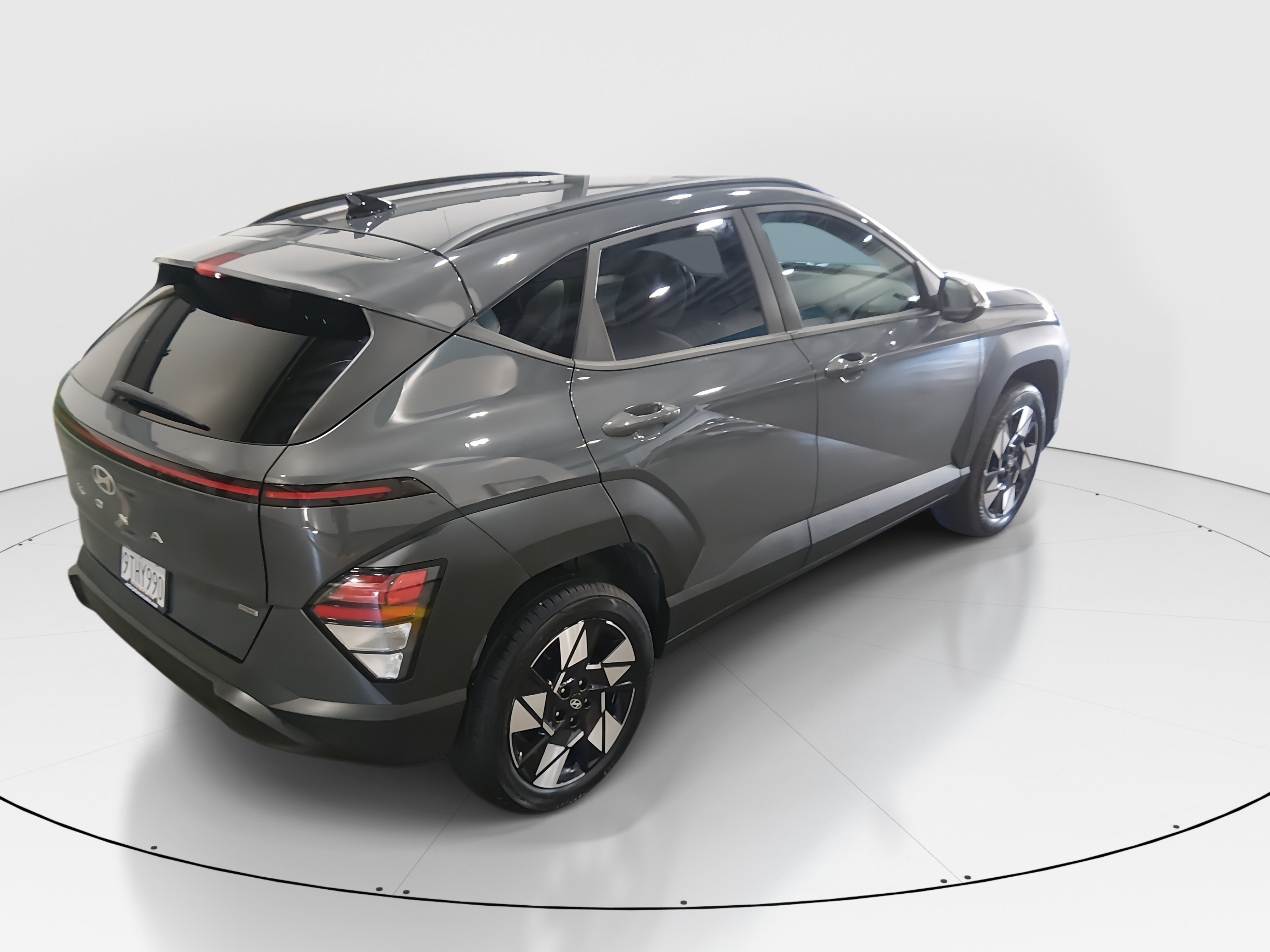2025 Hyundai Kona SEL - Photo 7