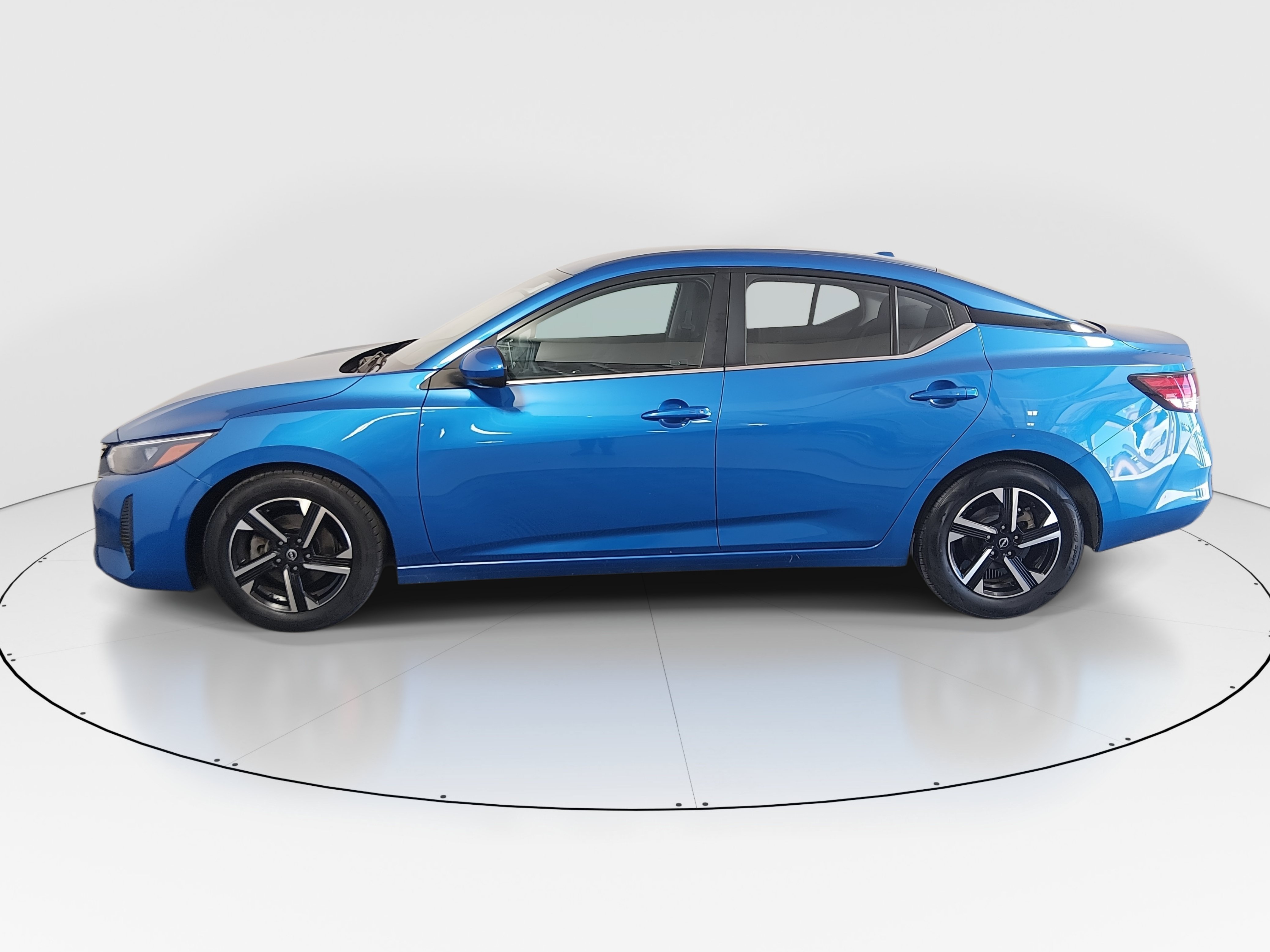 2024 Nissan Sentra SV - Photo 4