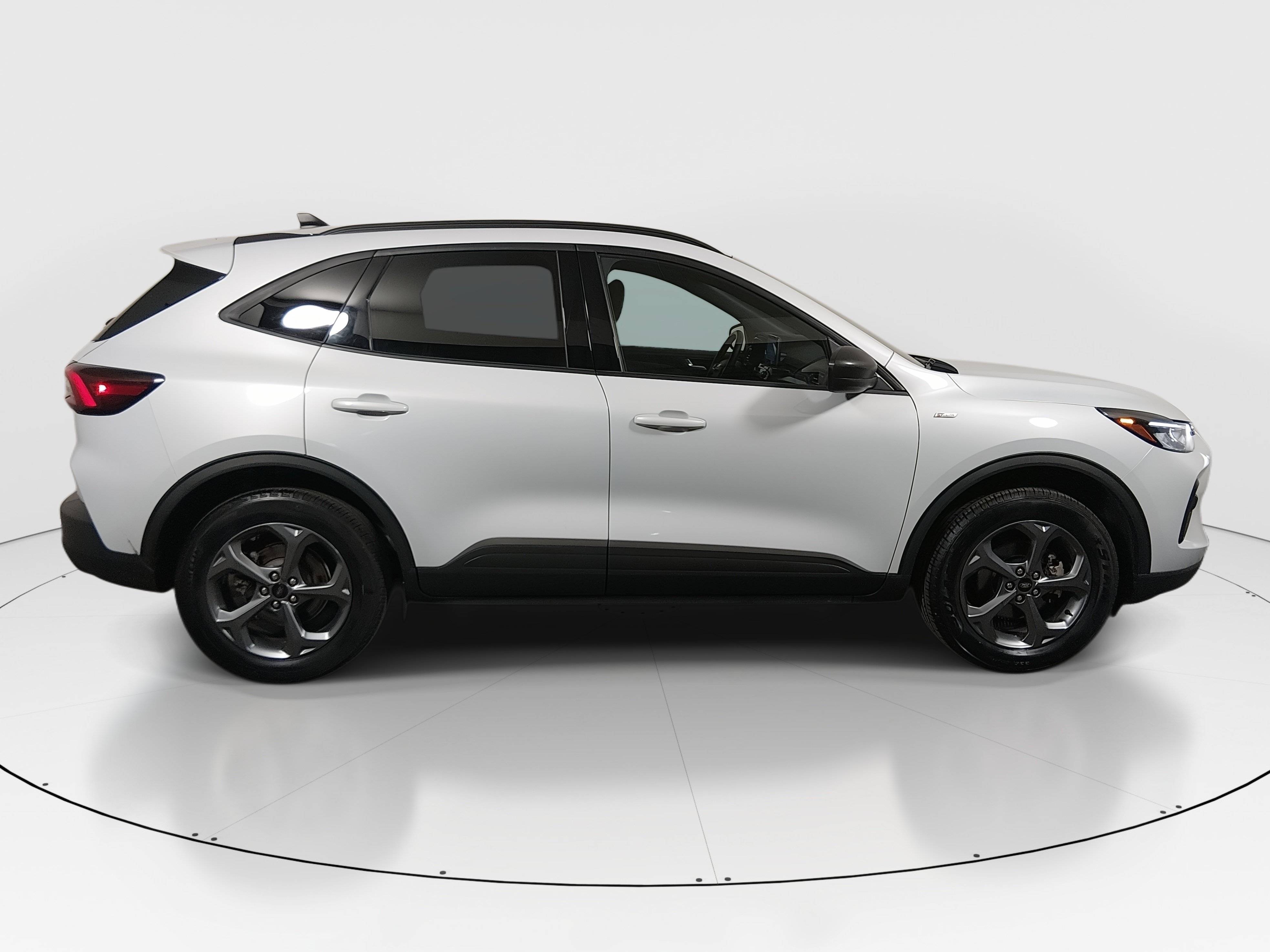 2025 Ford Escape ST-Line - Photo 8