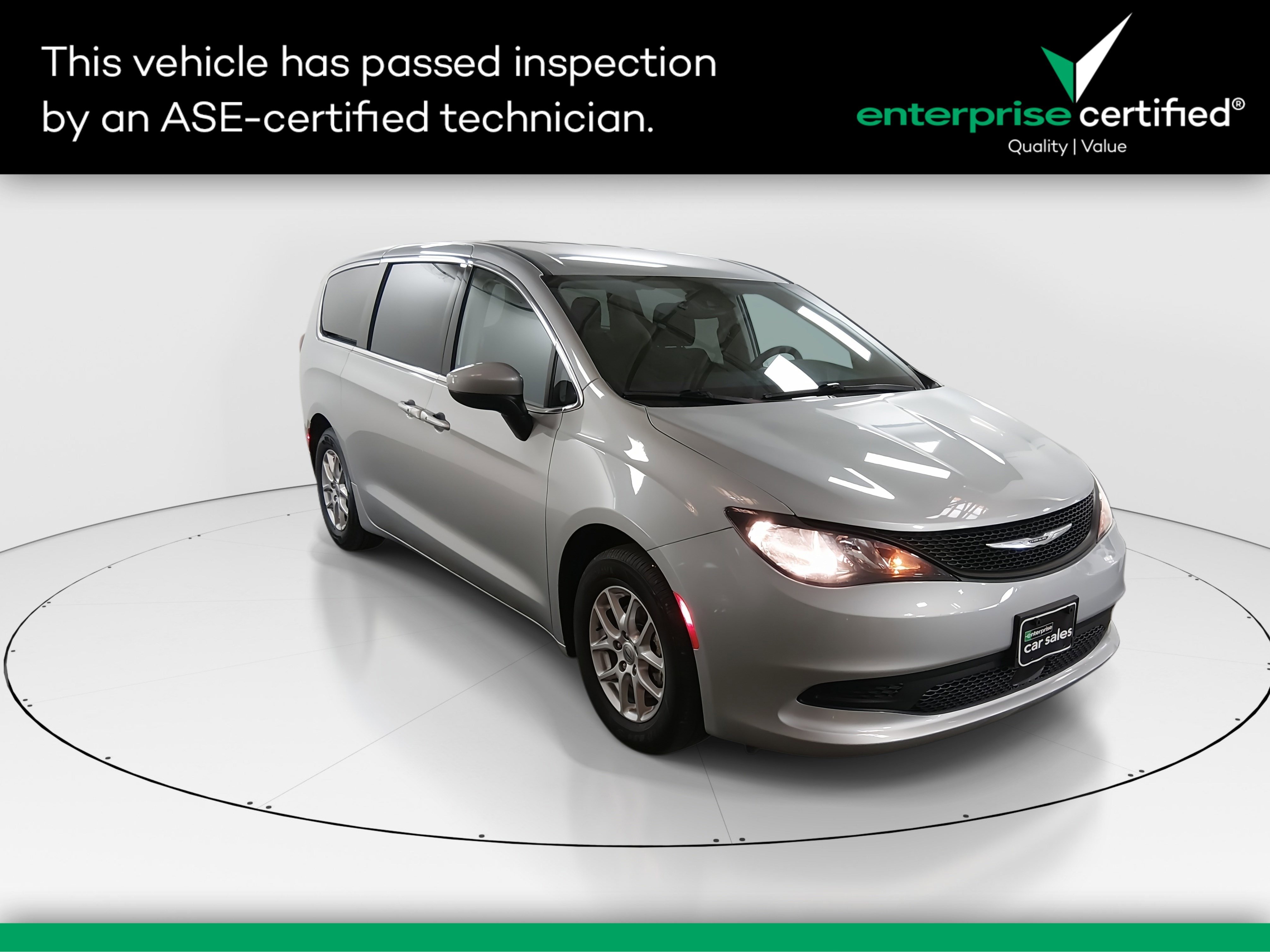2023 Chrysler Voyager