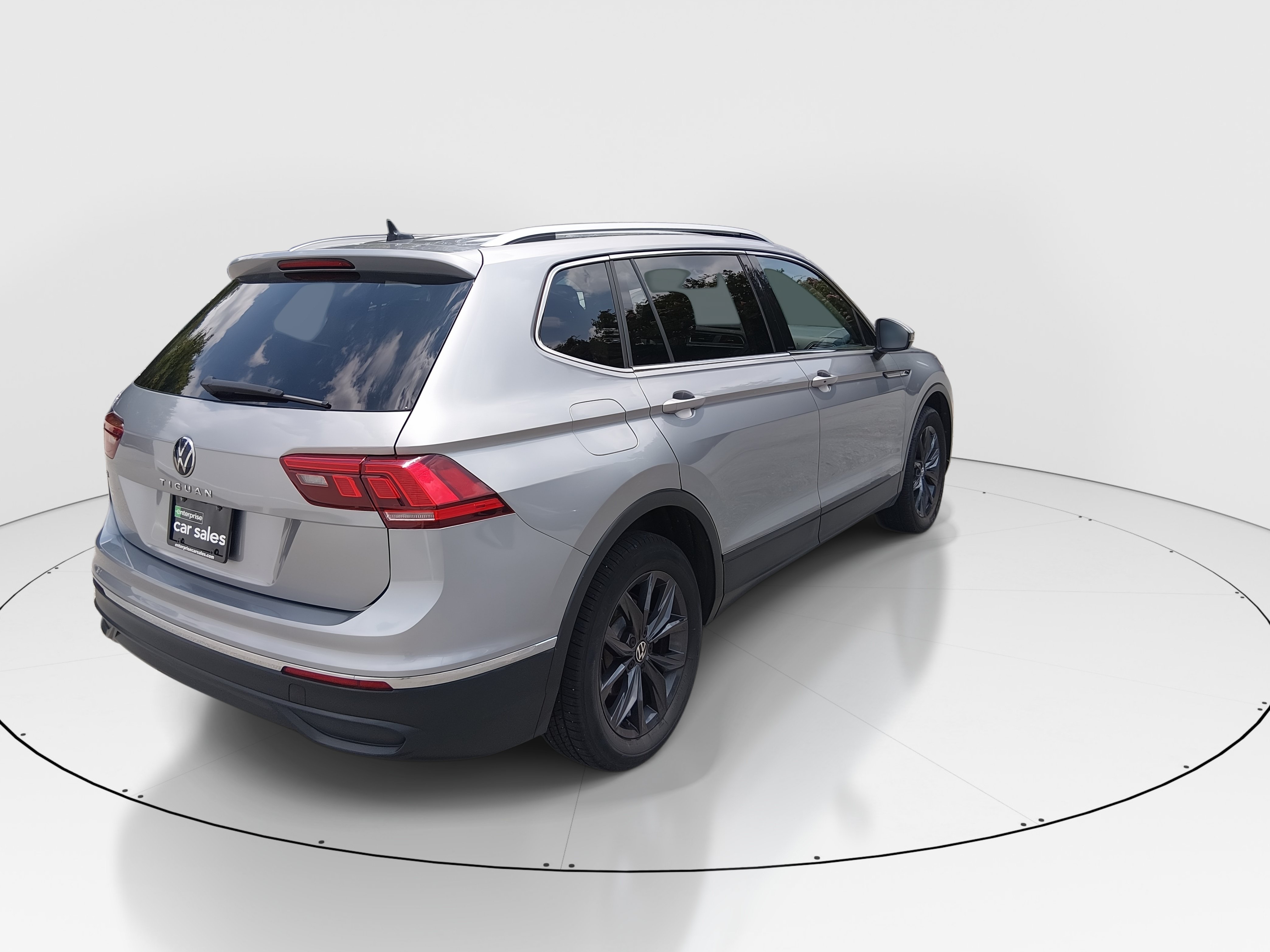 2024 Volkswagen Tiguan SE - Photo 7