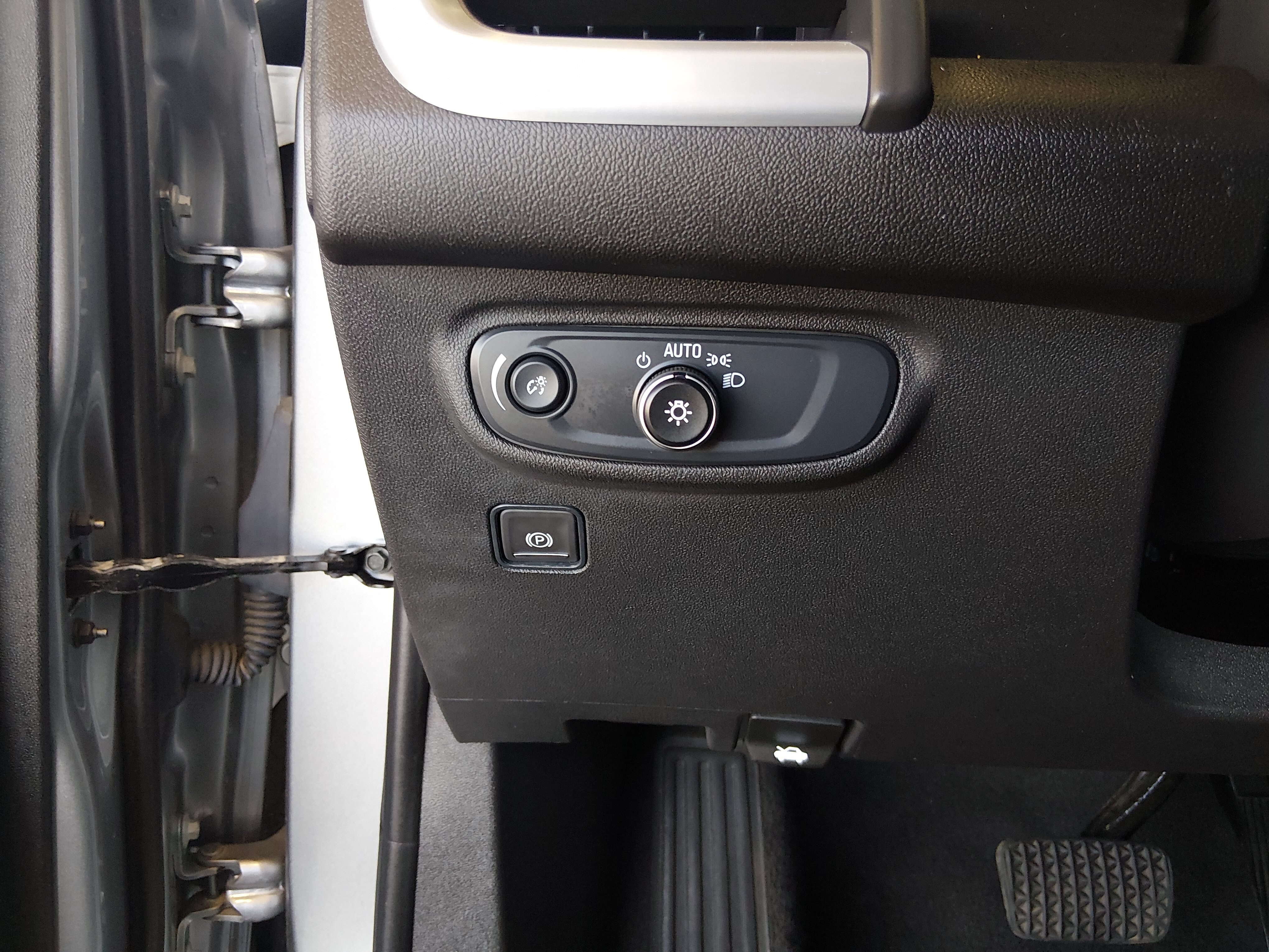 2024 GMC Terrain SLE - Photo 13