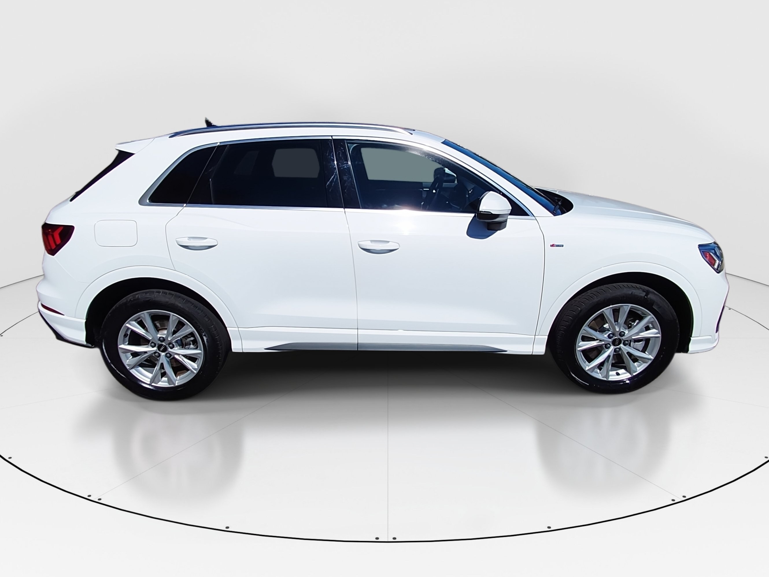 2025 Audi Q3 S Line Premium - Photo 8