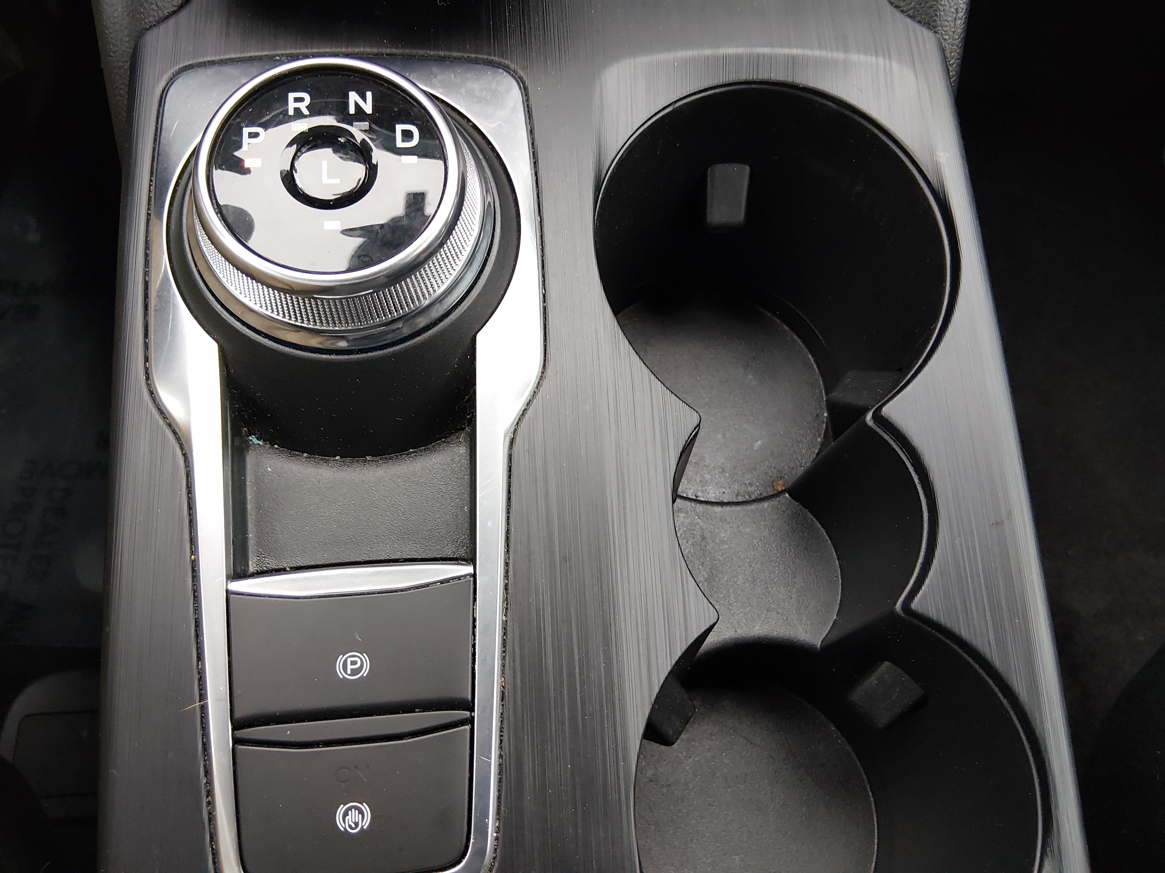2025 Ford Escape ST-Line - Photo 16