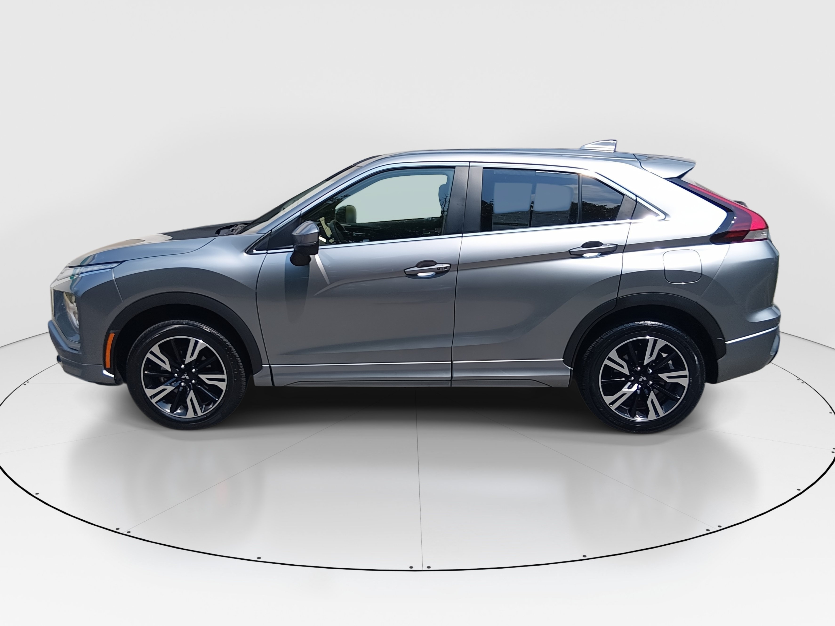 2025 Mitsubishi Eclipse Cross SEL - Photo 4