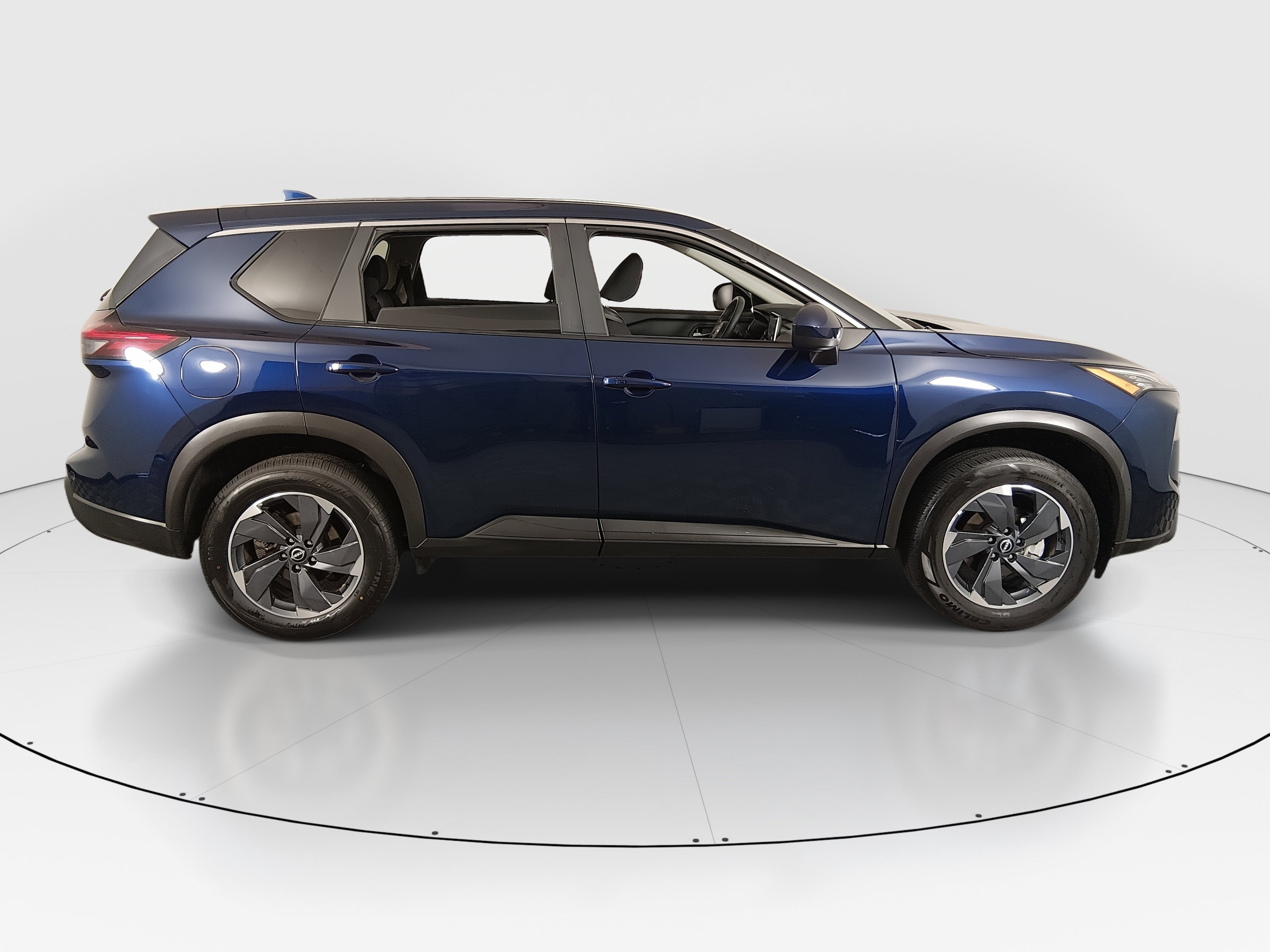 2024 Nissan Rogue SV - Photo 8