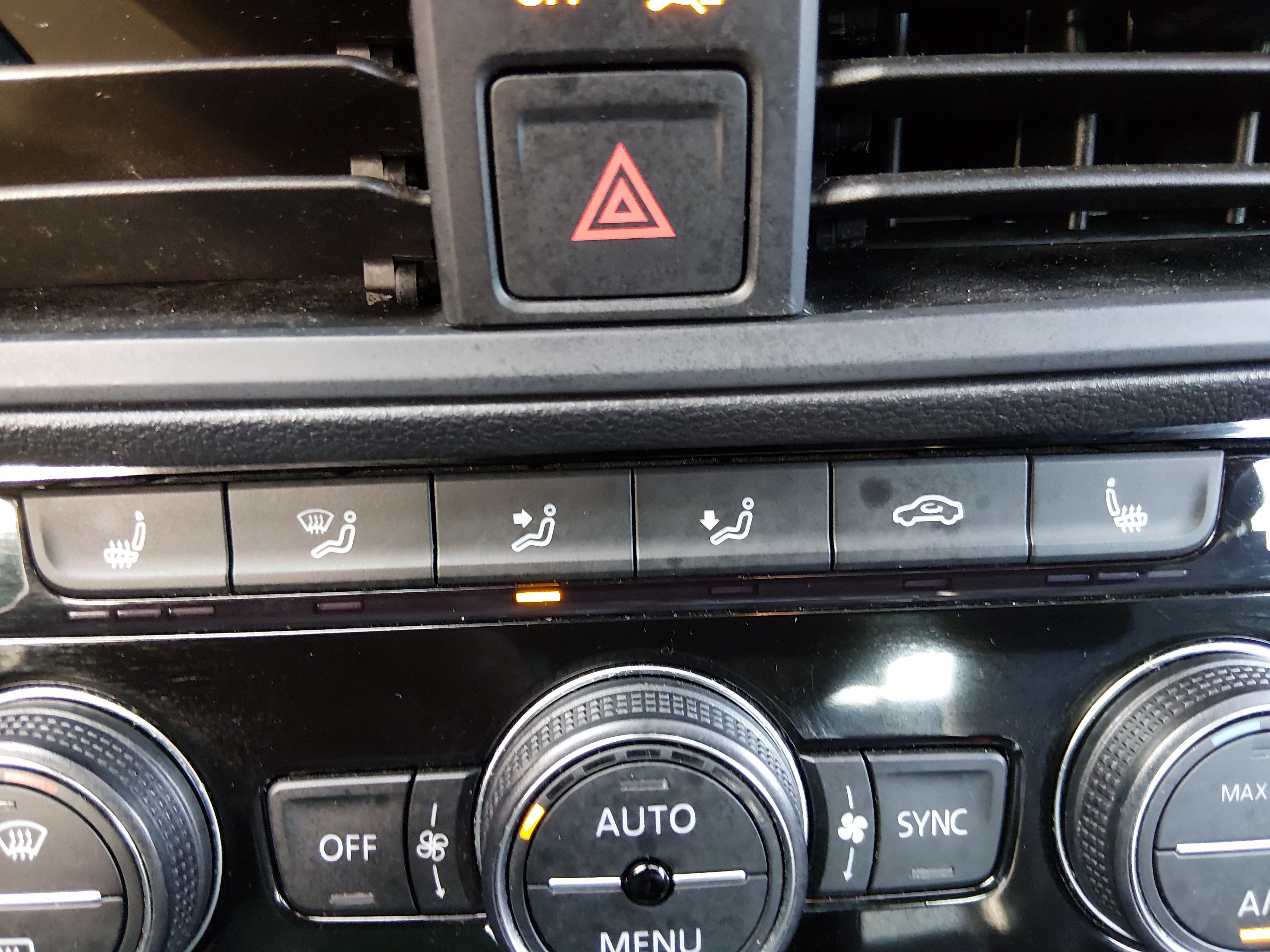 2024 Volkswagen Jetta SE - Photo 17