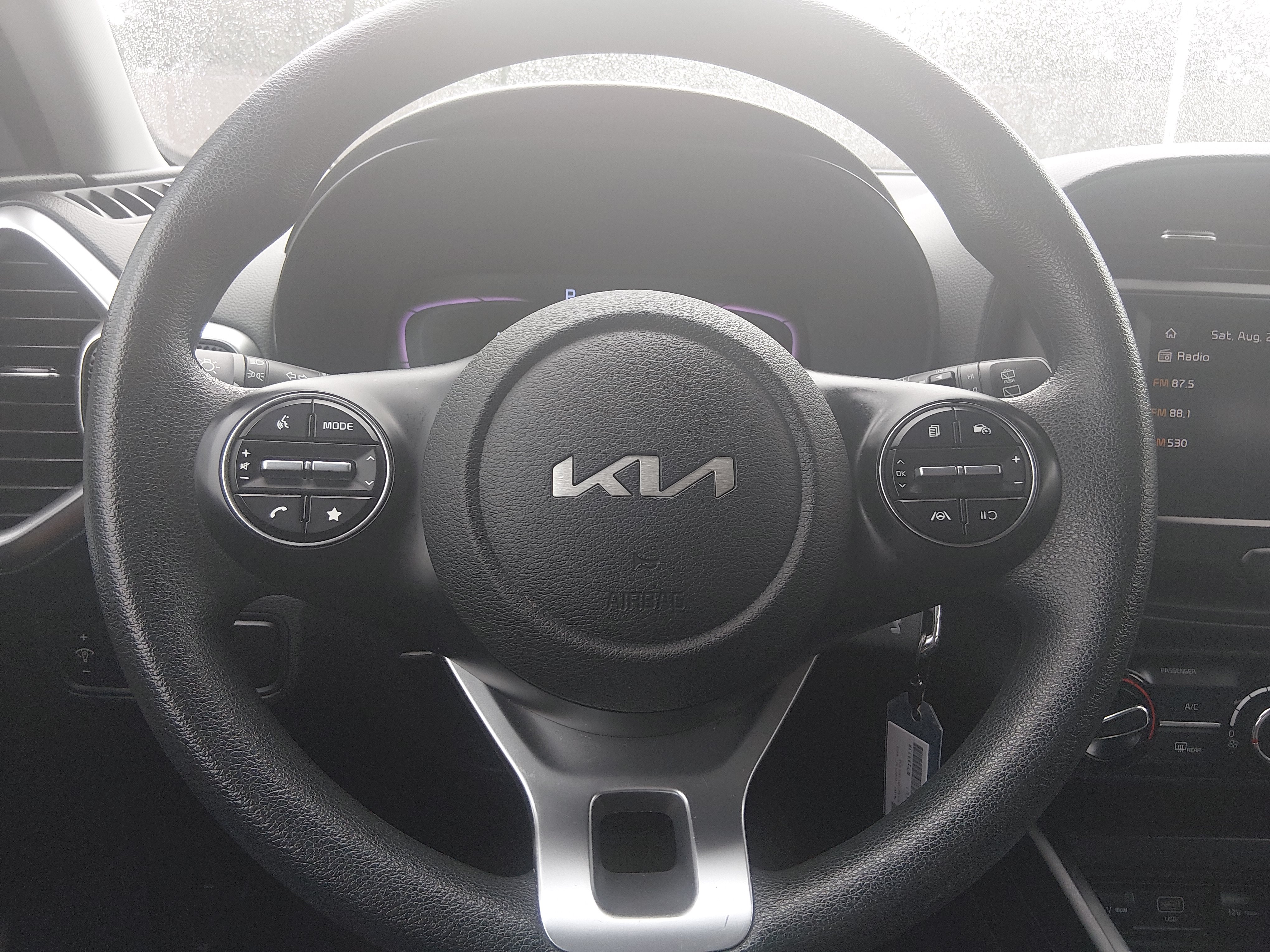 2024 Kia Soul LX - Photo 12