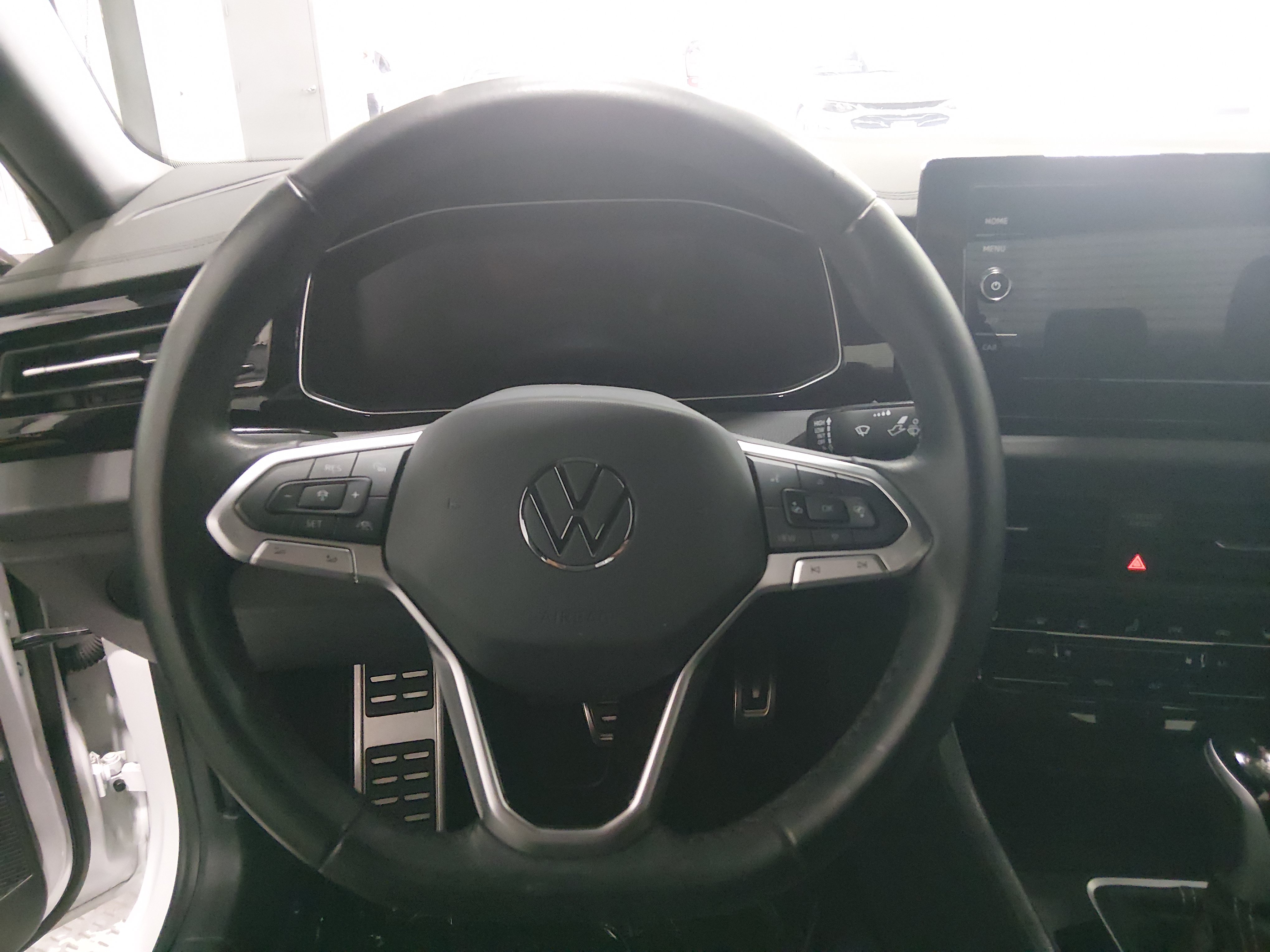 2025 Volkswagen Jetta Sport - Photo 12