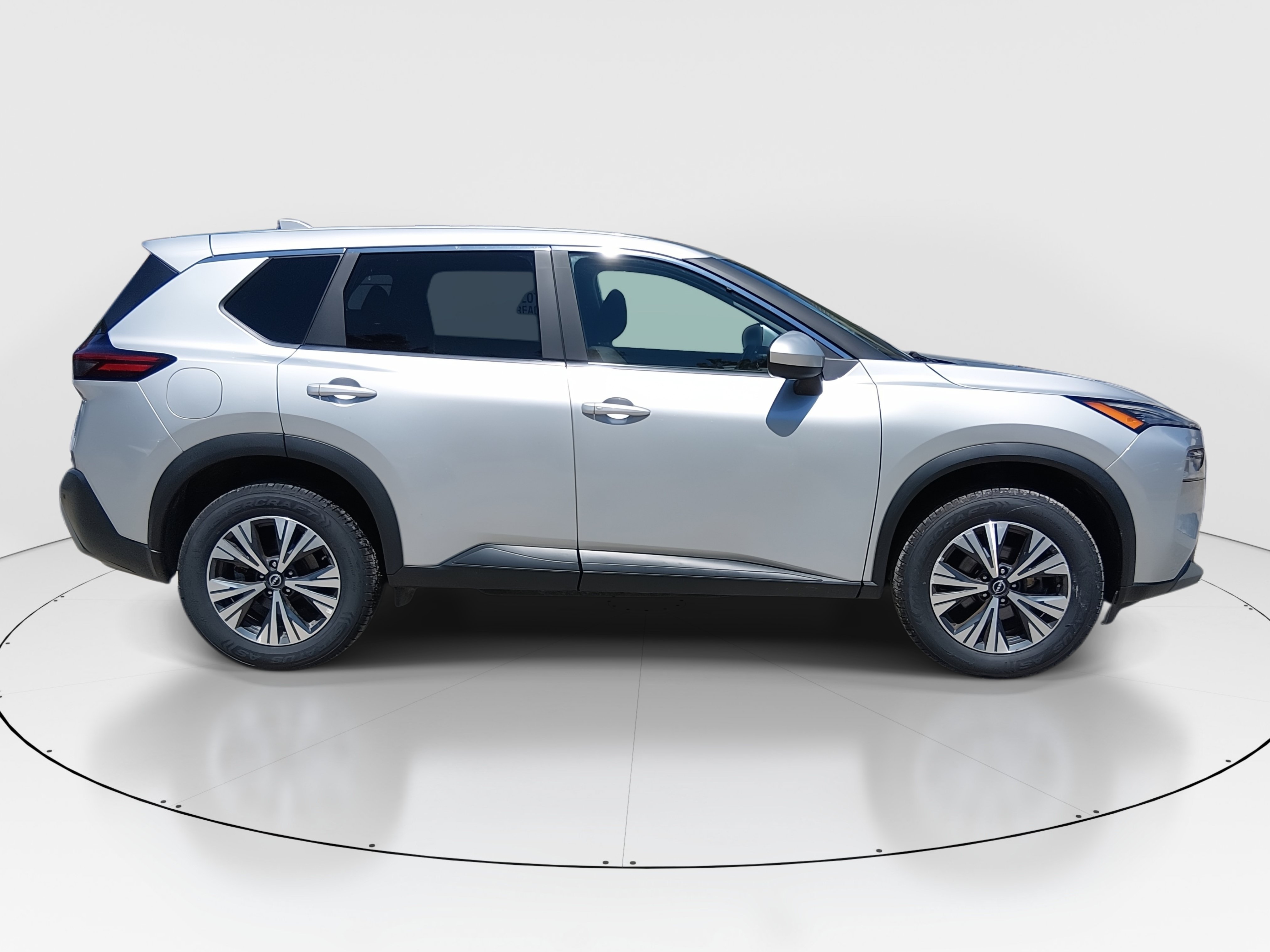2023 Nissan Rogue SV - Photo 8