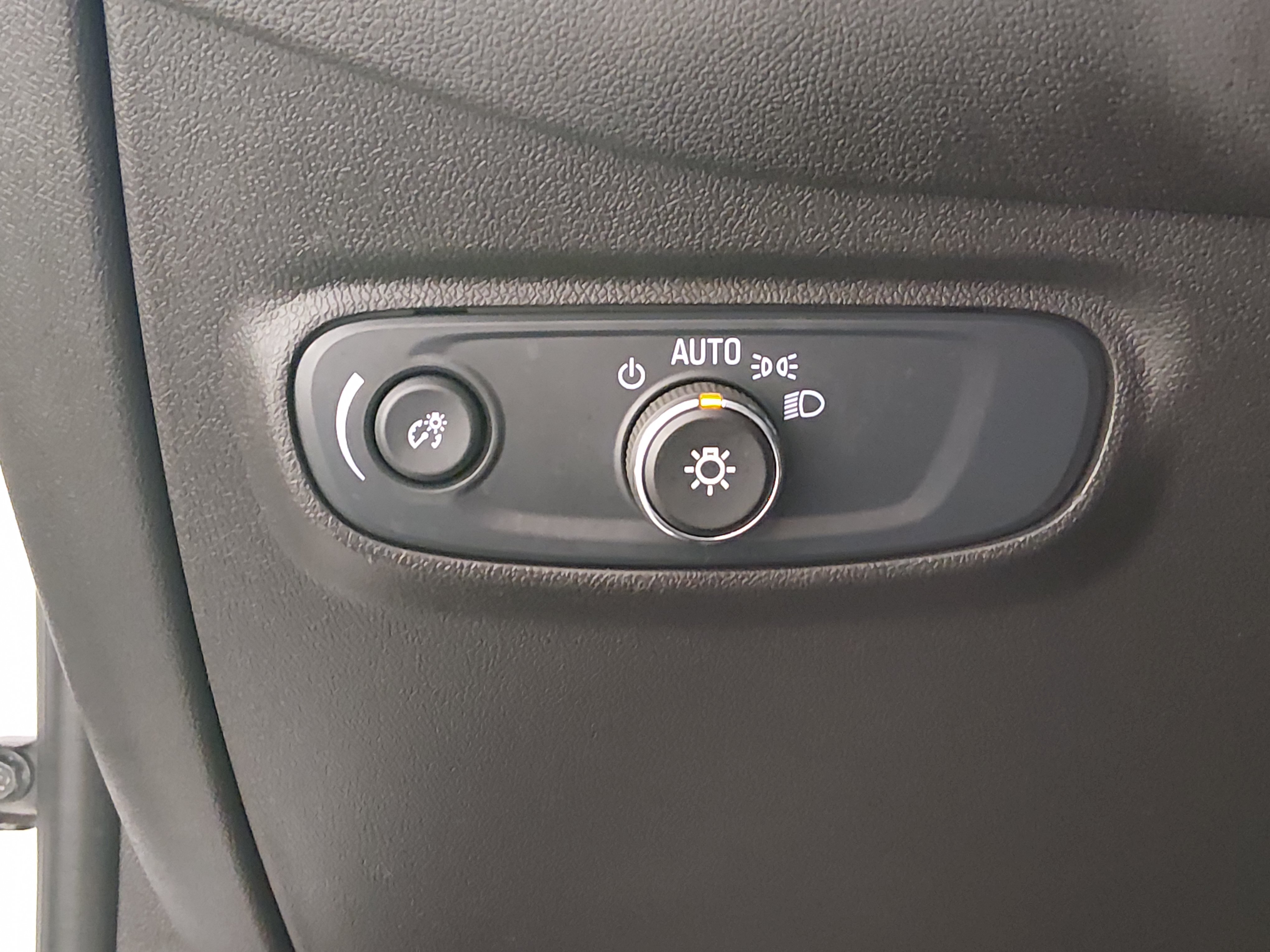 2024 Chevrolet Equinox LT - Photo 13