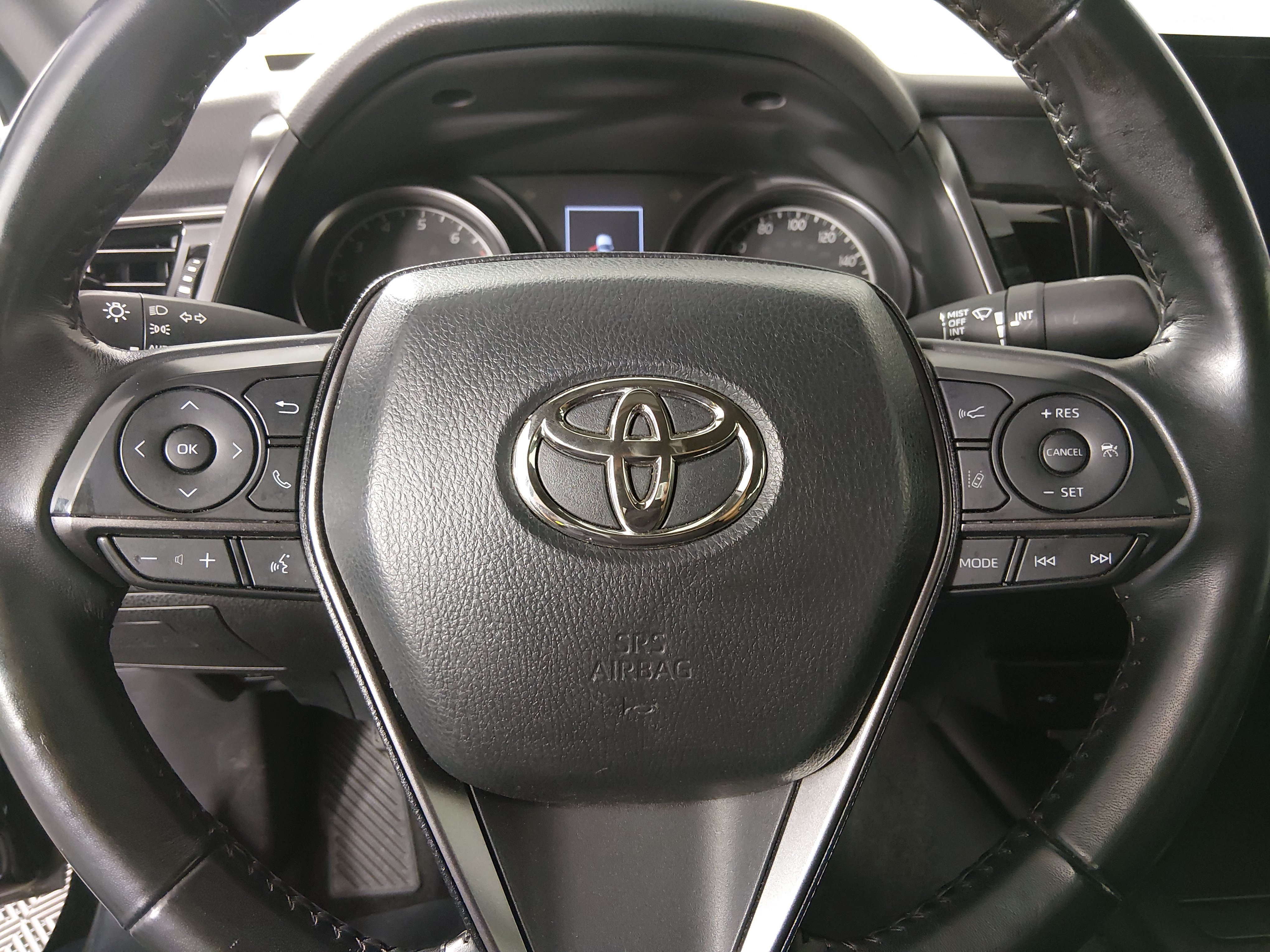 2024 Toyota Camry SE - Photo 12