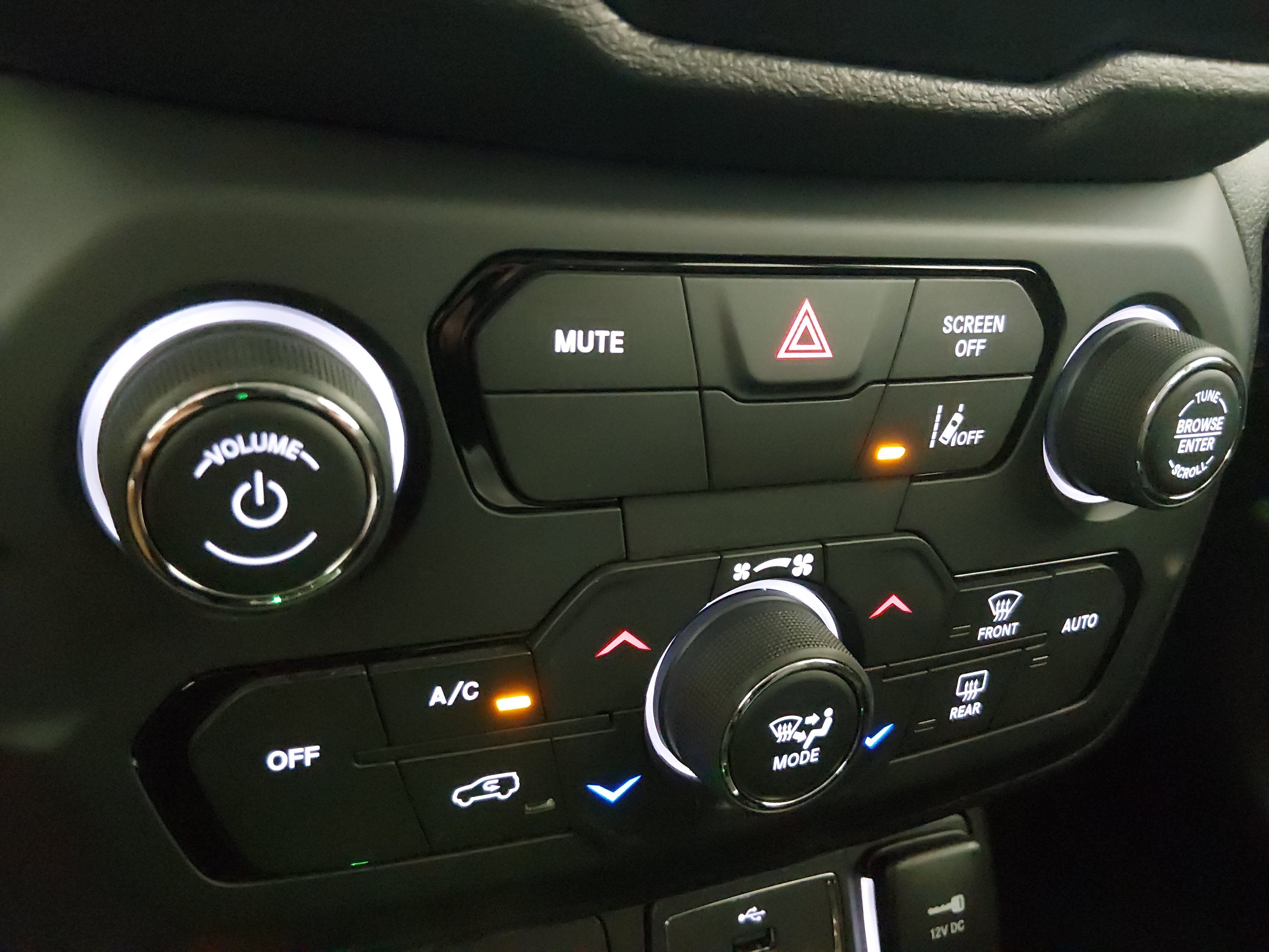 2023 Jeep Renegade Latitude - Photo 19