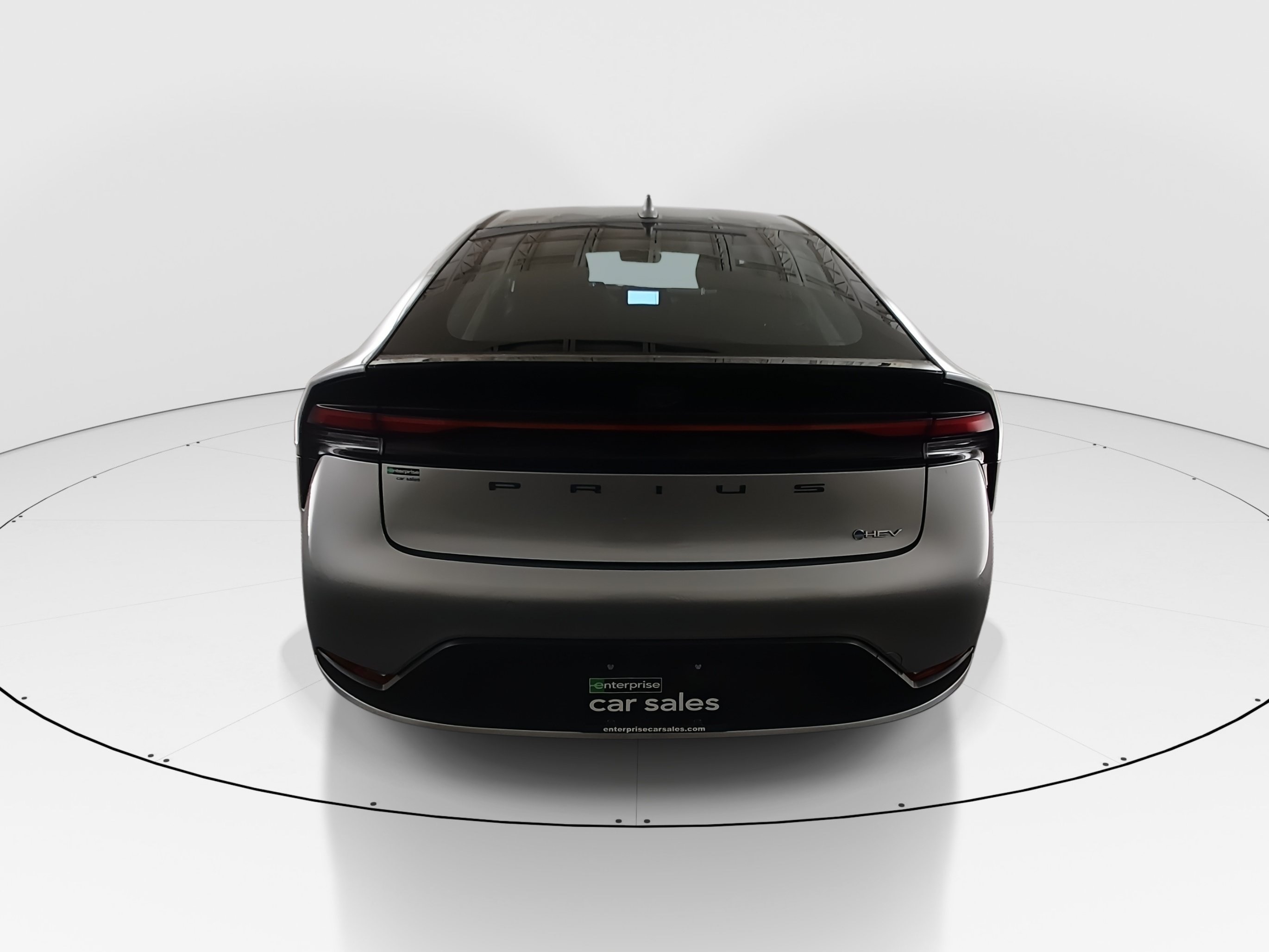 2025 Toyota Prius LE - Photo 6