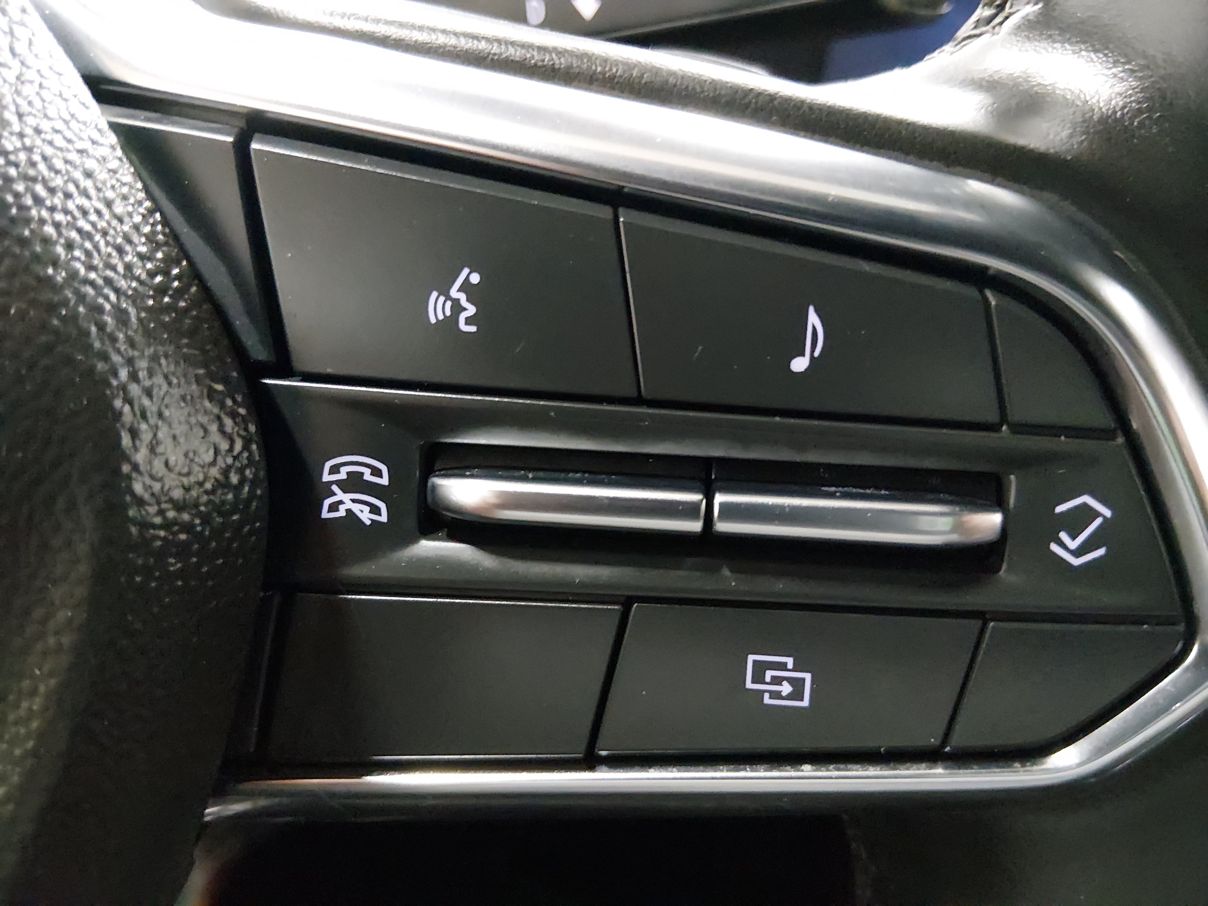 2025 Chevrolet Suburban Z71 - Photo 20