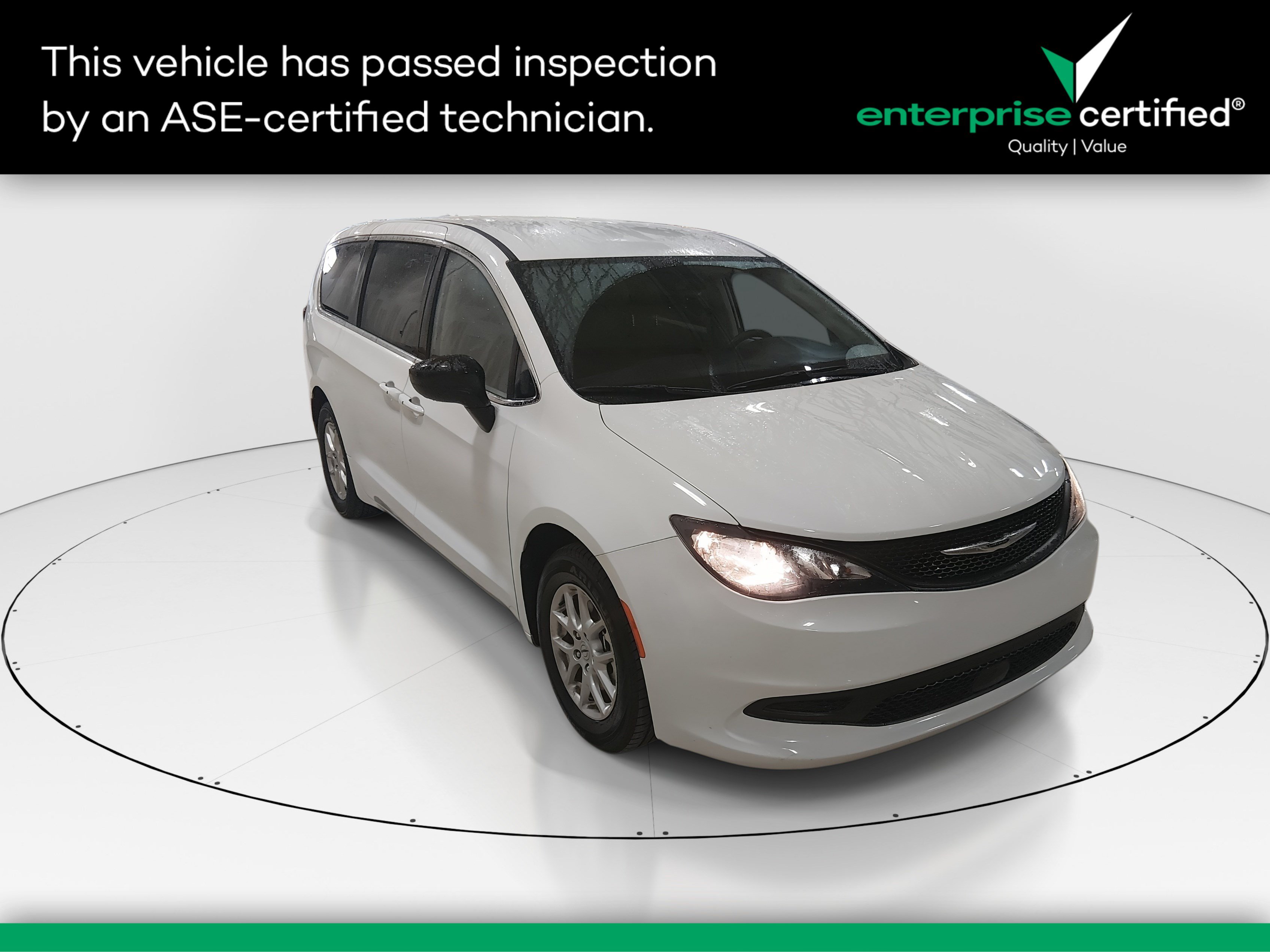 2024 Chrysler Voyager