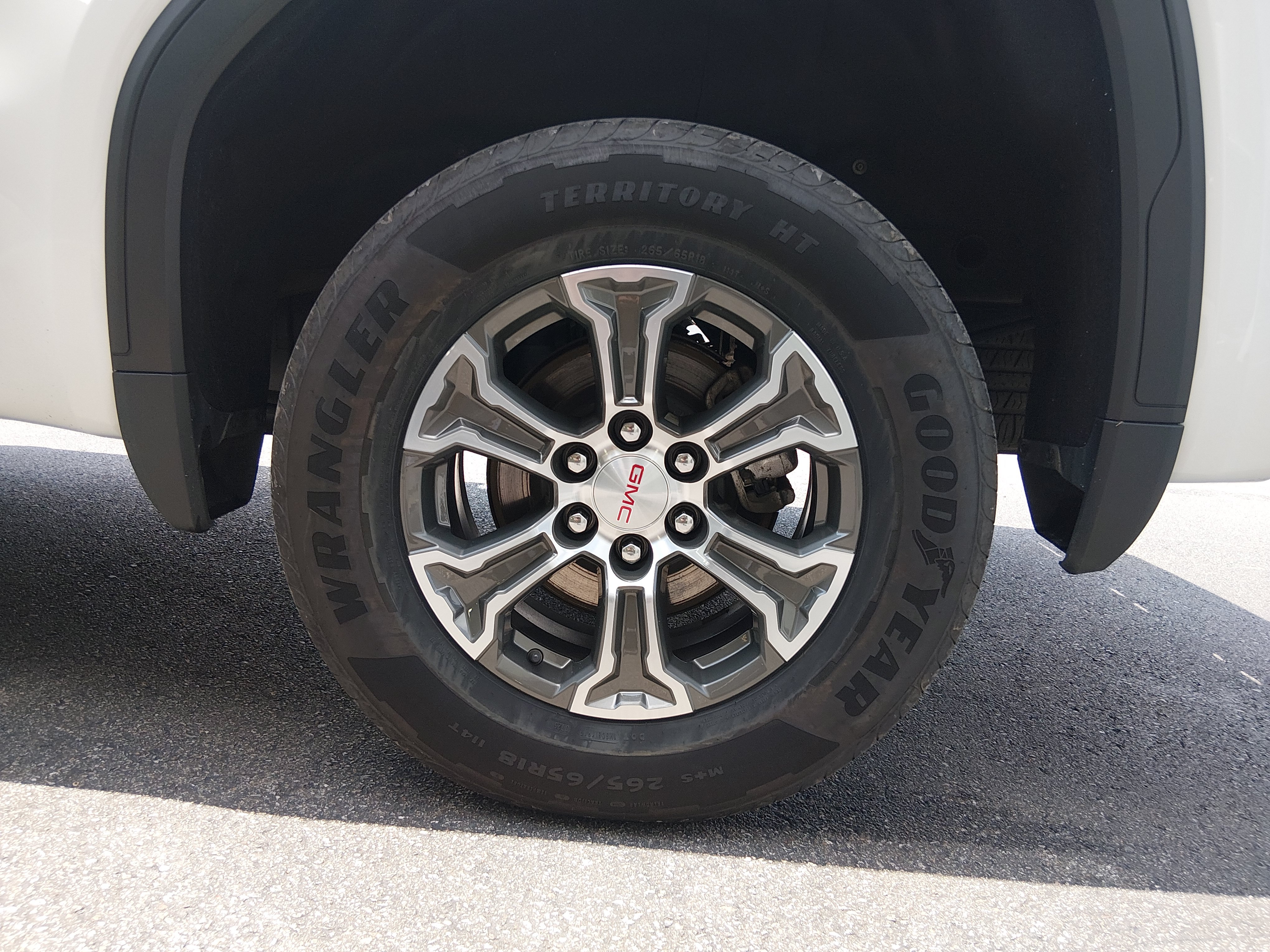 2024 GMC Sierra 1500 SLT - Photo 10