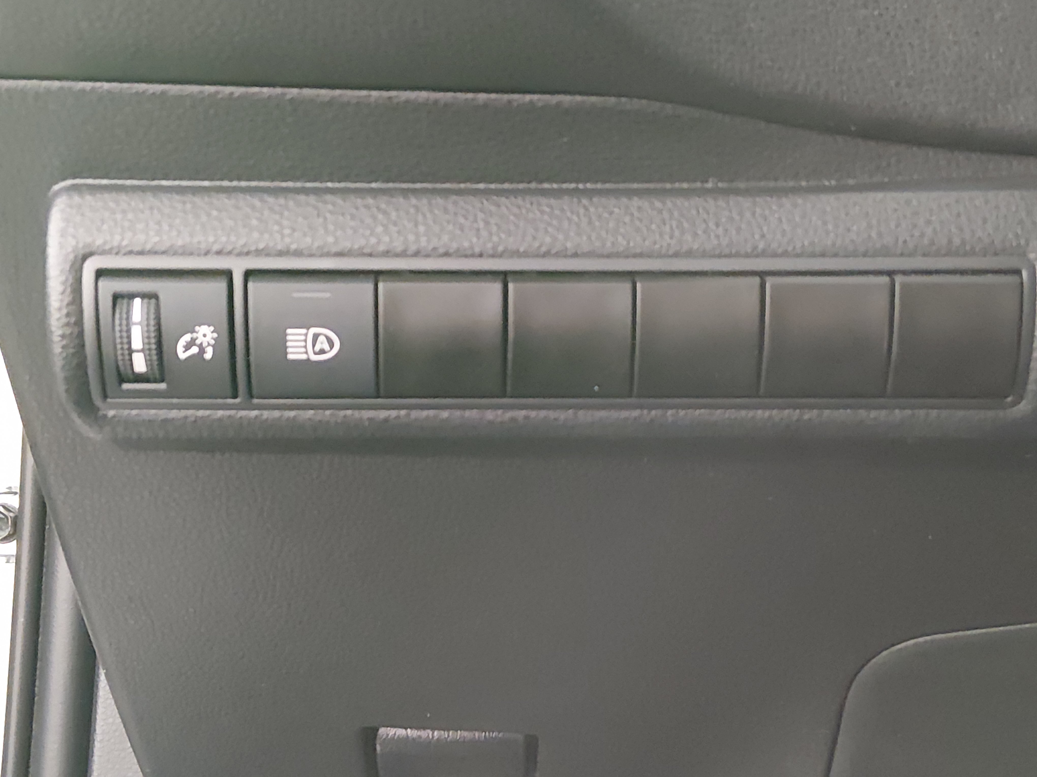 2023 Toyota Corolla LE - Photo 13
