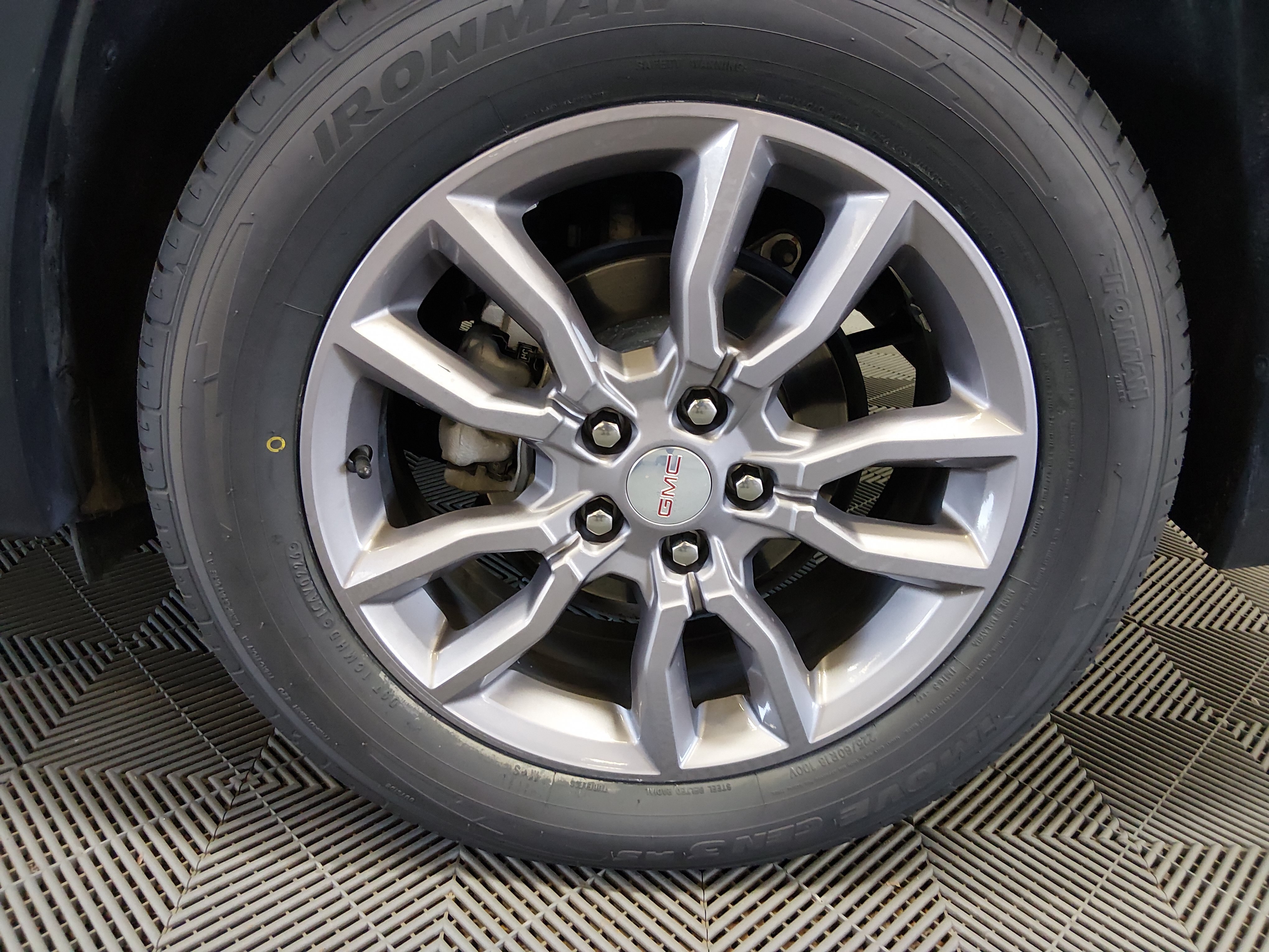 2024 GMC Terrain SLT - Photo 10