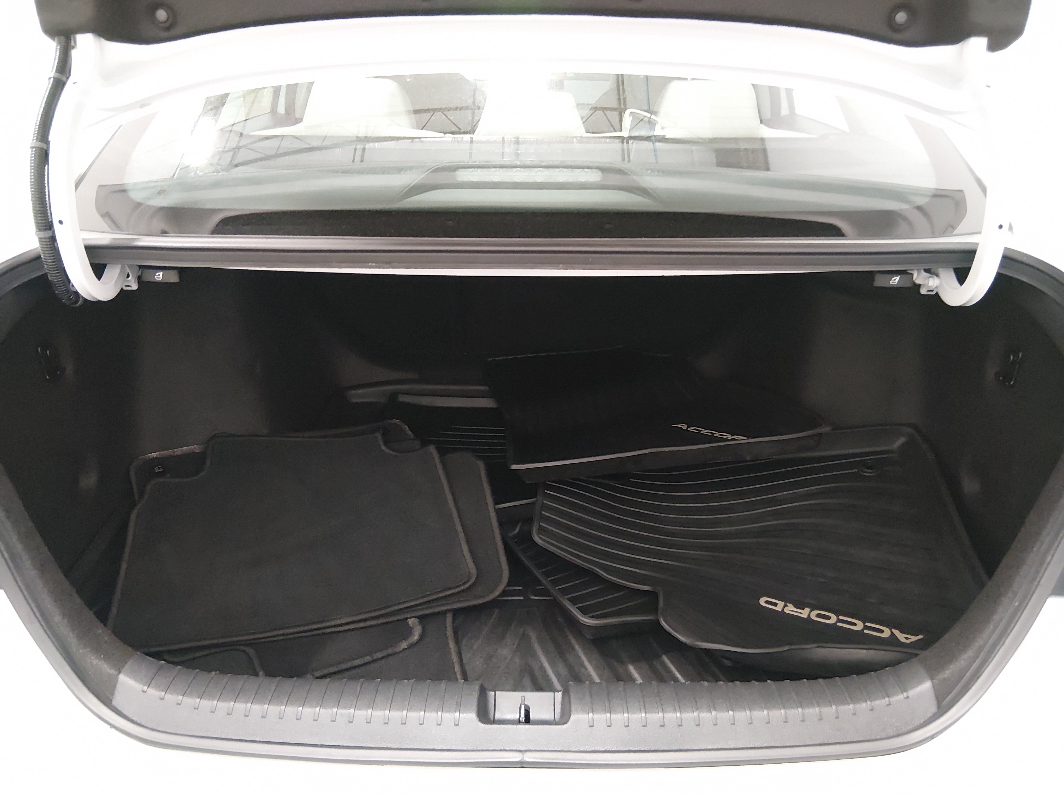 2024 Honda Accord EX - Photo 11
