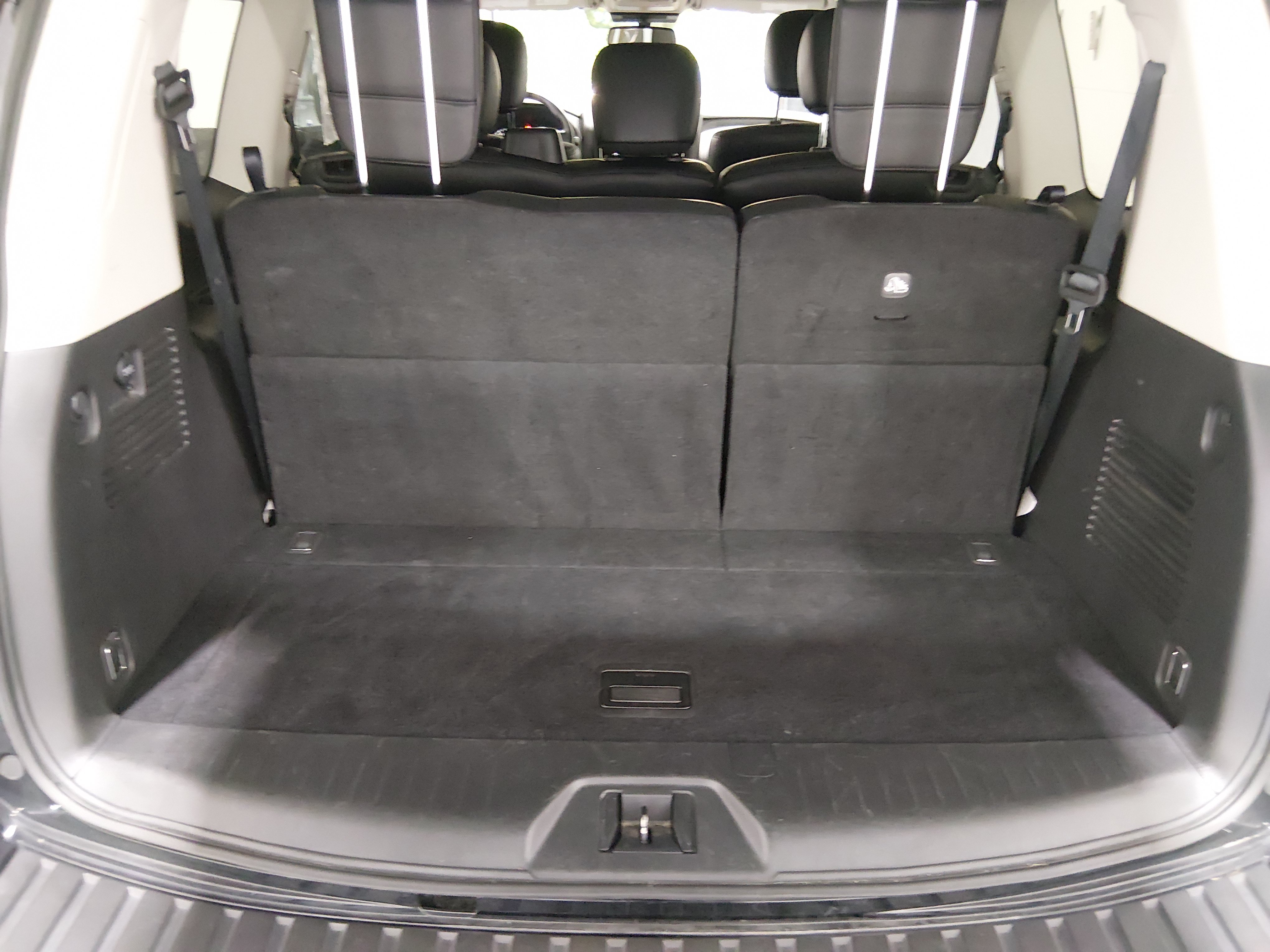 2024 Nissan Armada SV - Photo 11