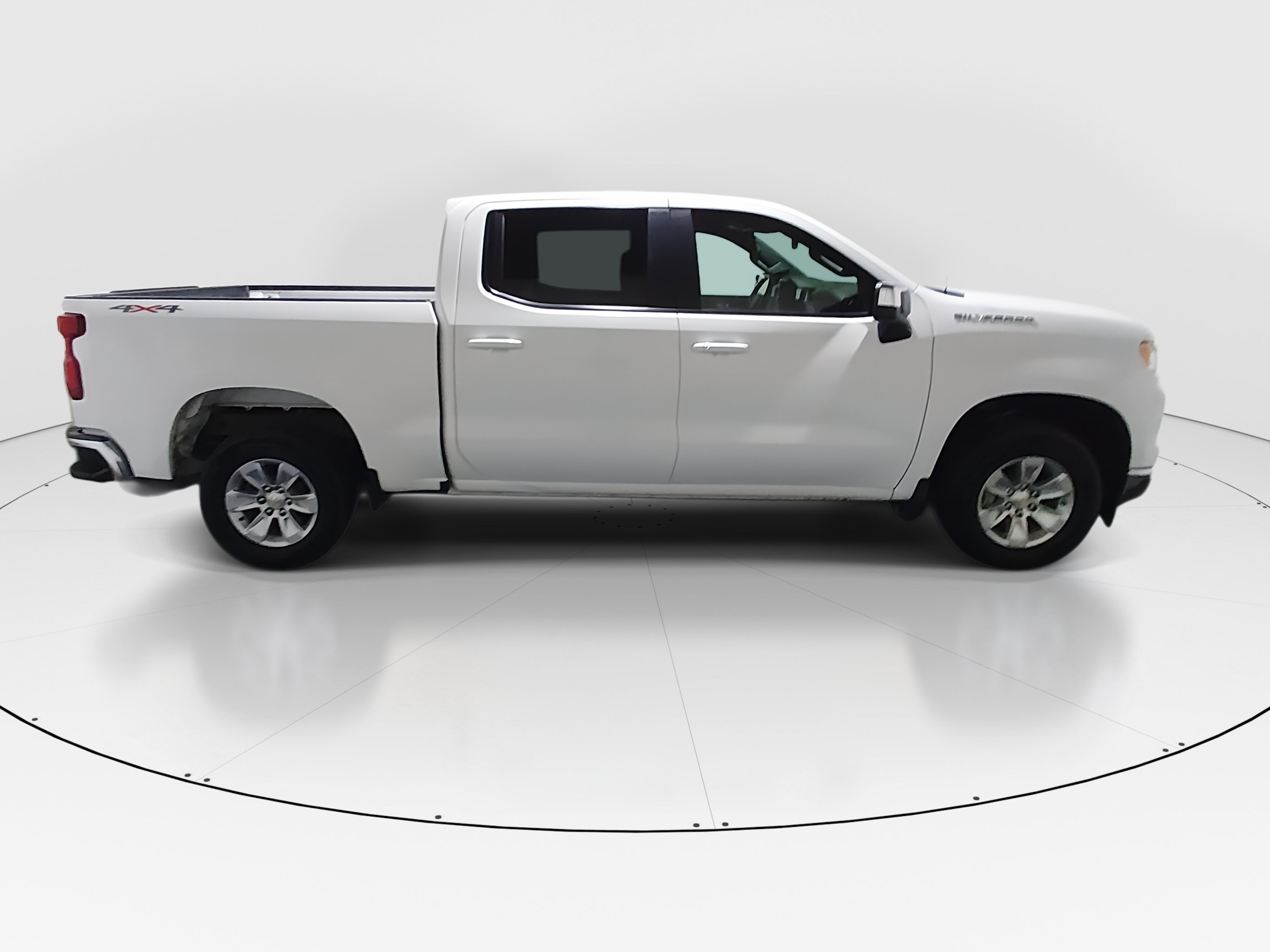 2025 Chevrolet Silverado 1500 LT - Photo 8
