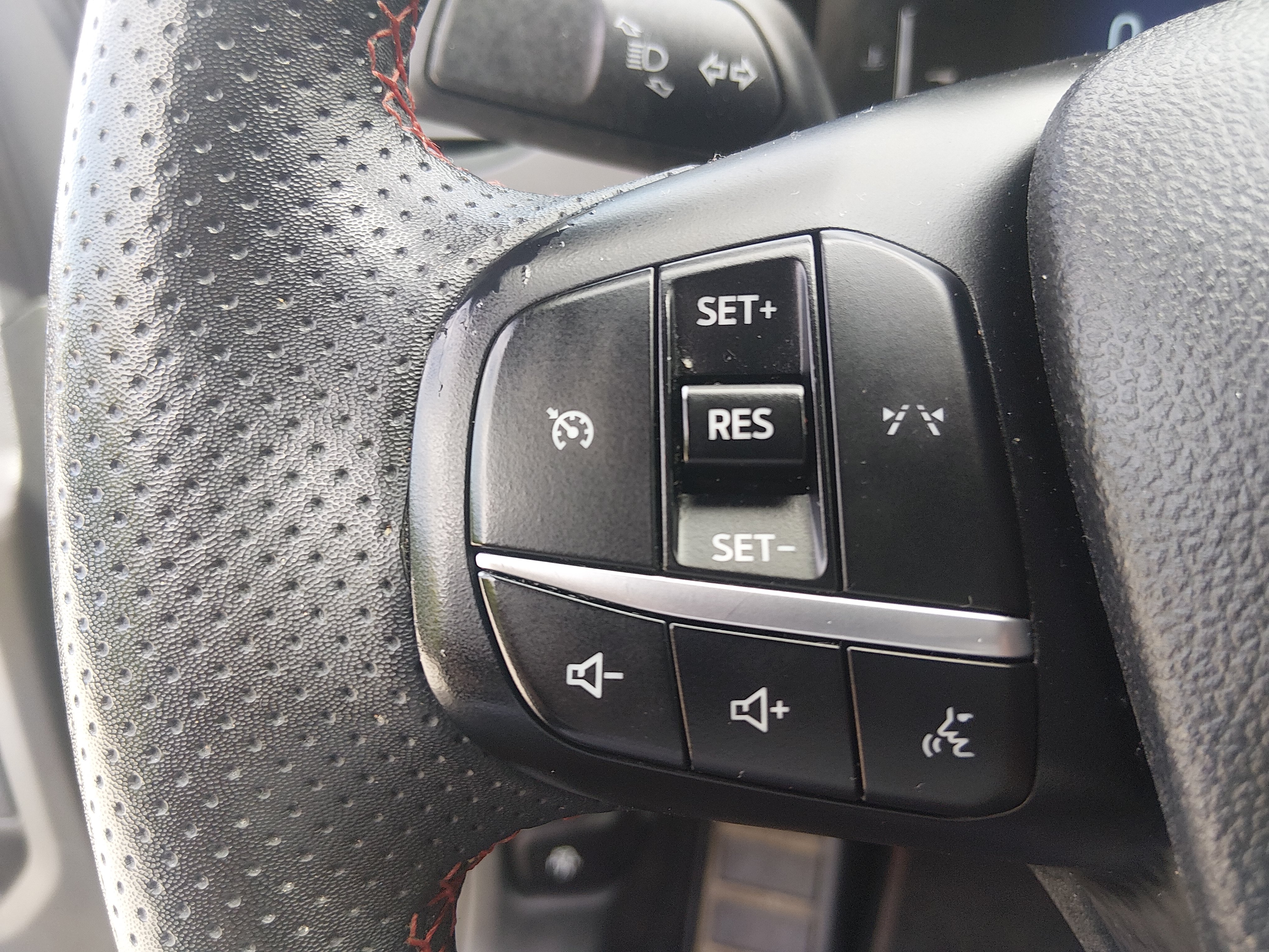 2023 Ford Escape ST-Line - Photo 12