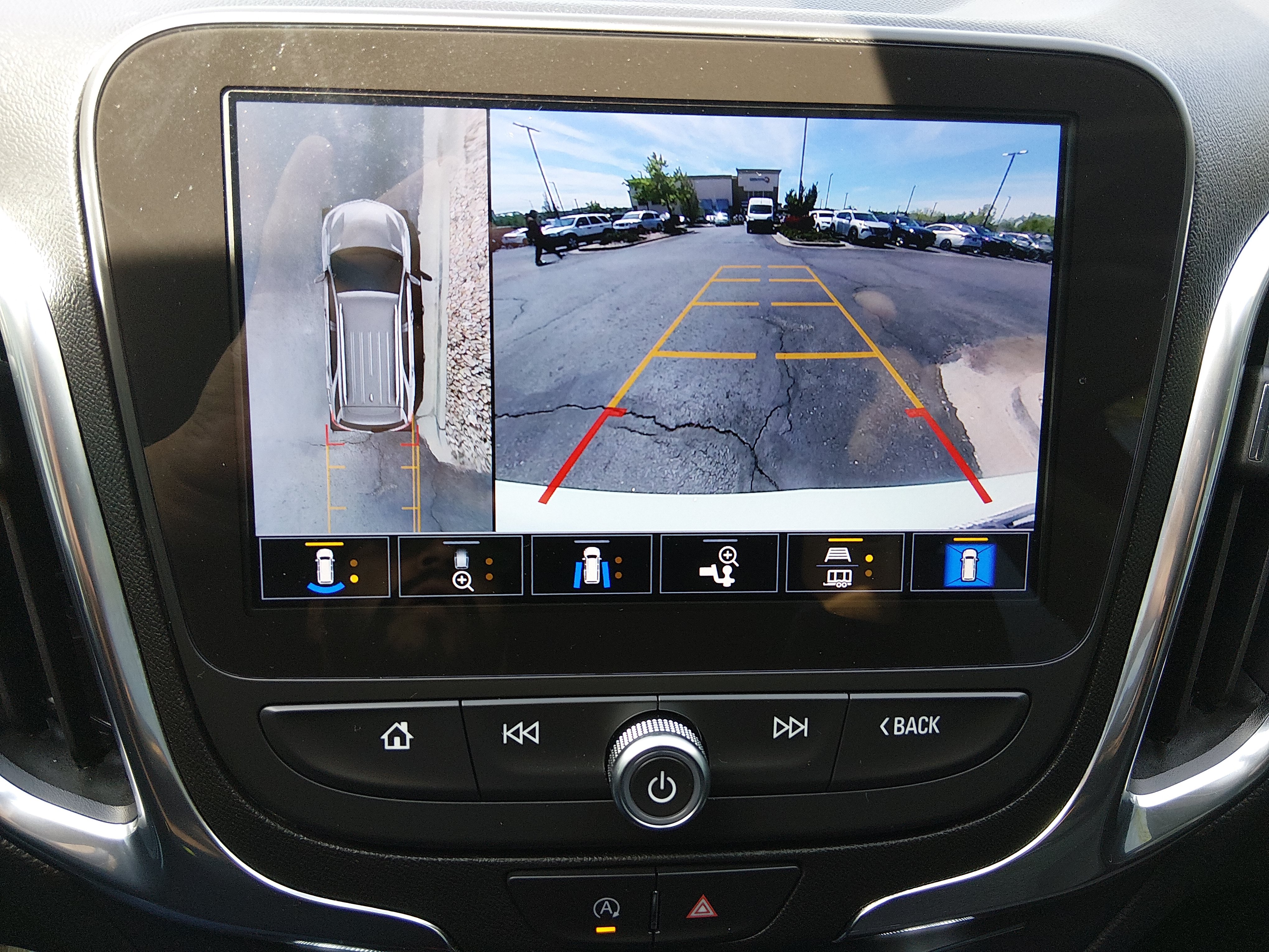 2023 Chevrolet Equinox LT - Photo 16