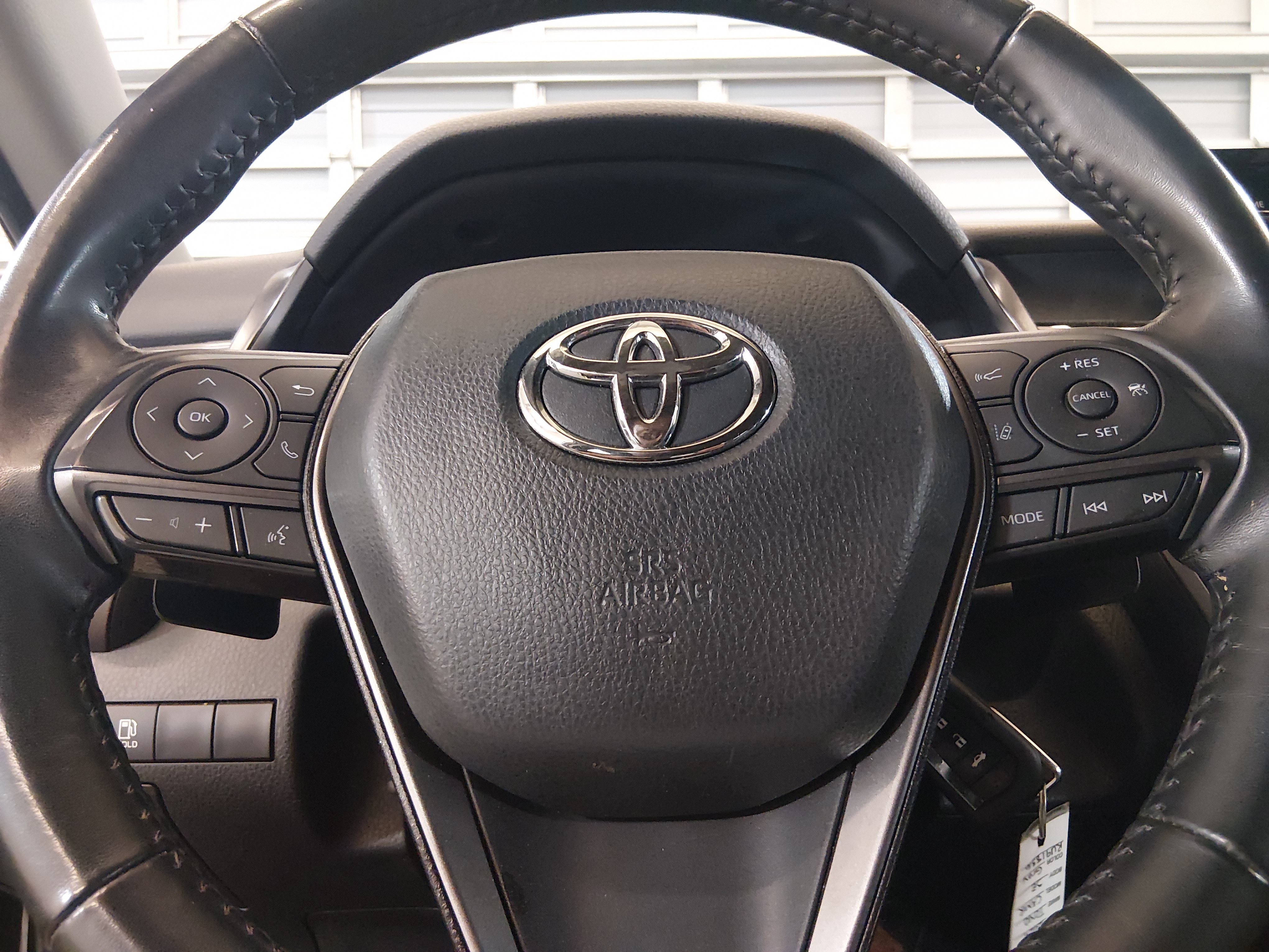 2024 Toyota Camry SE - Photo 12