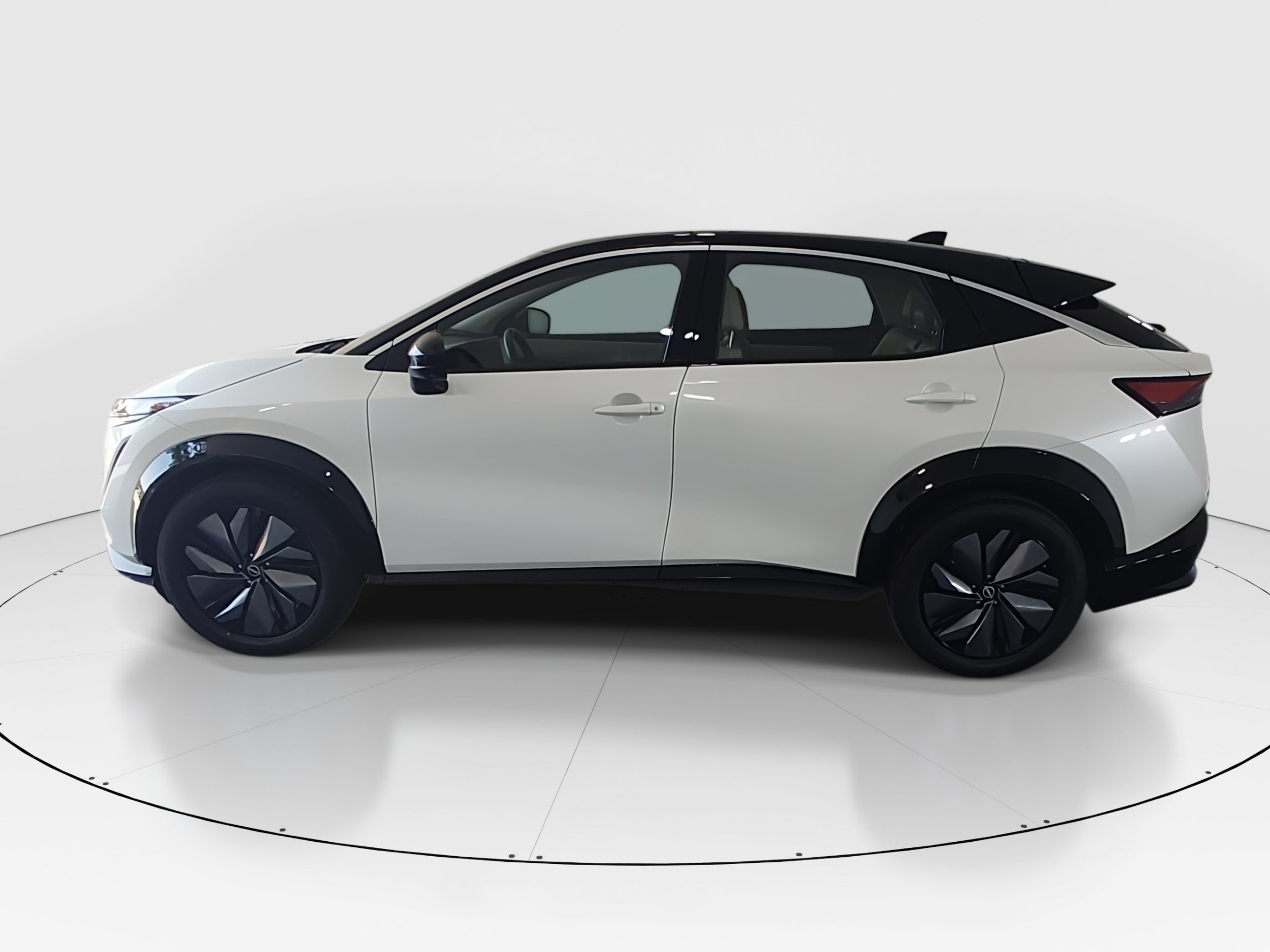 2024 Nissan ARIYA 4