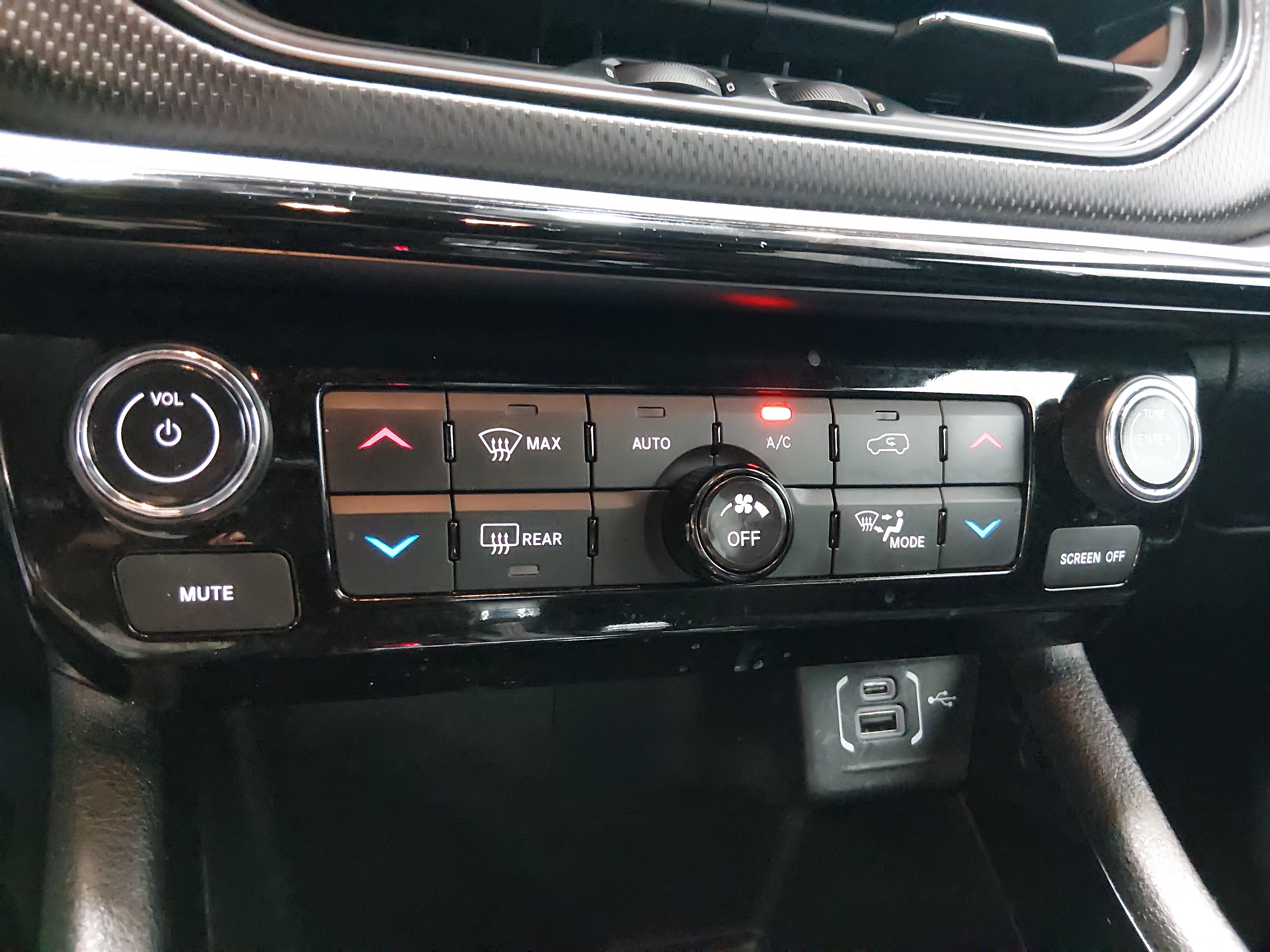 2025 Jeep Compass Trailhawk - Photo 19