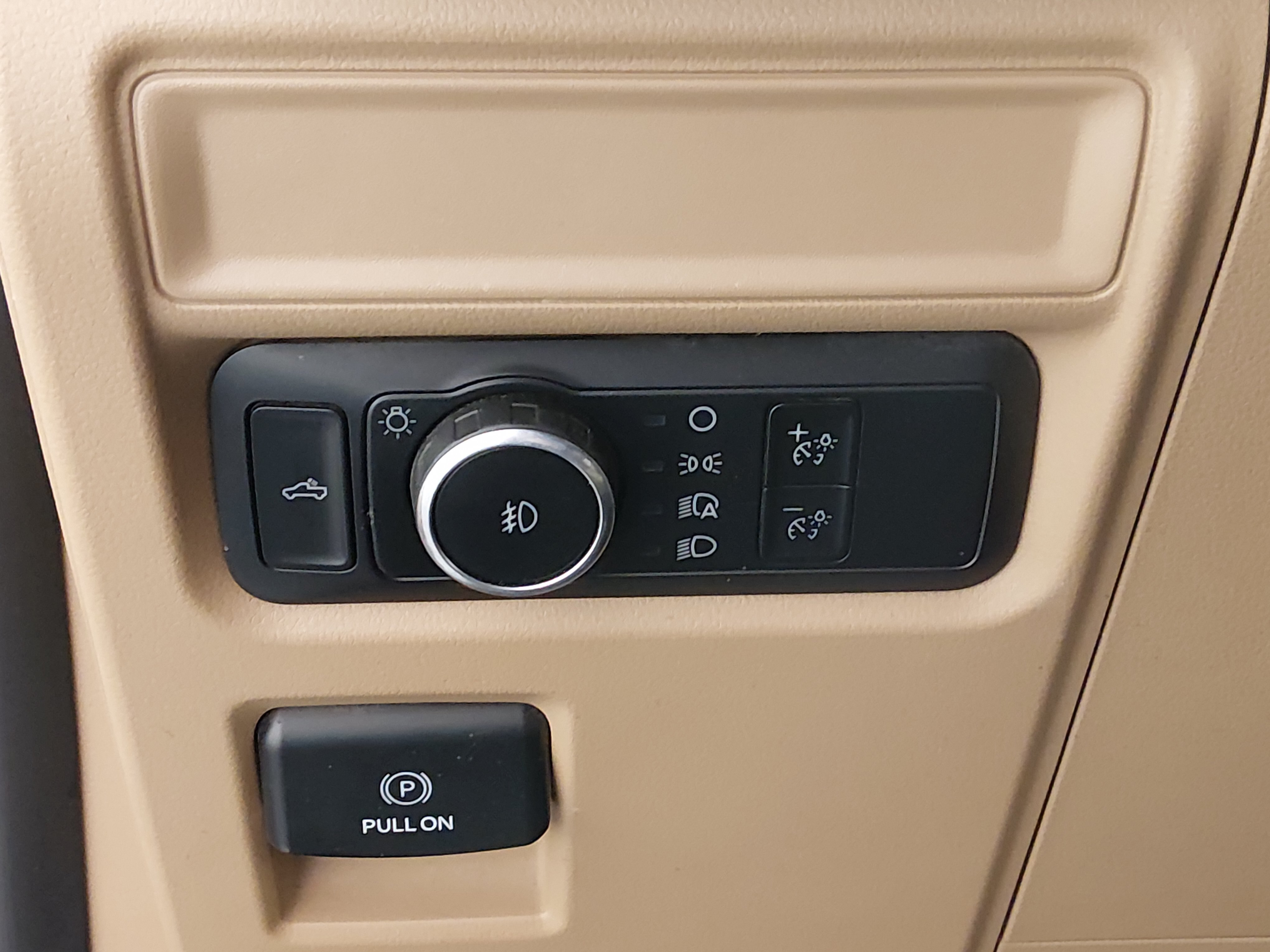 2023 Ford F-150 XLT - Photo 13