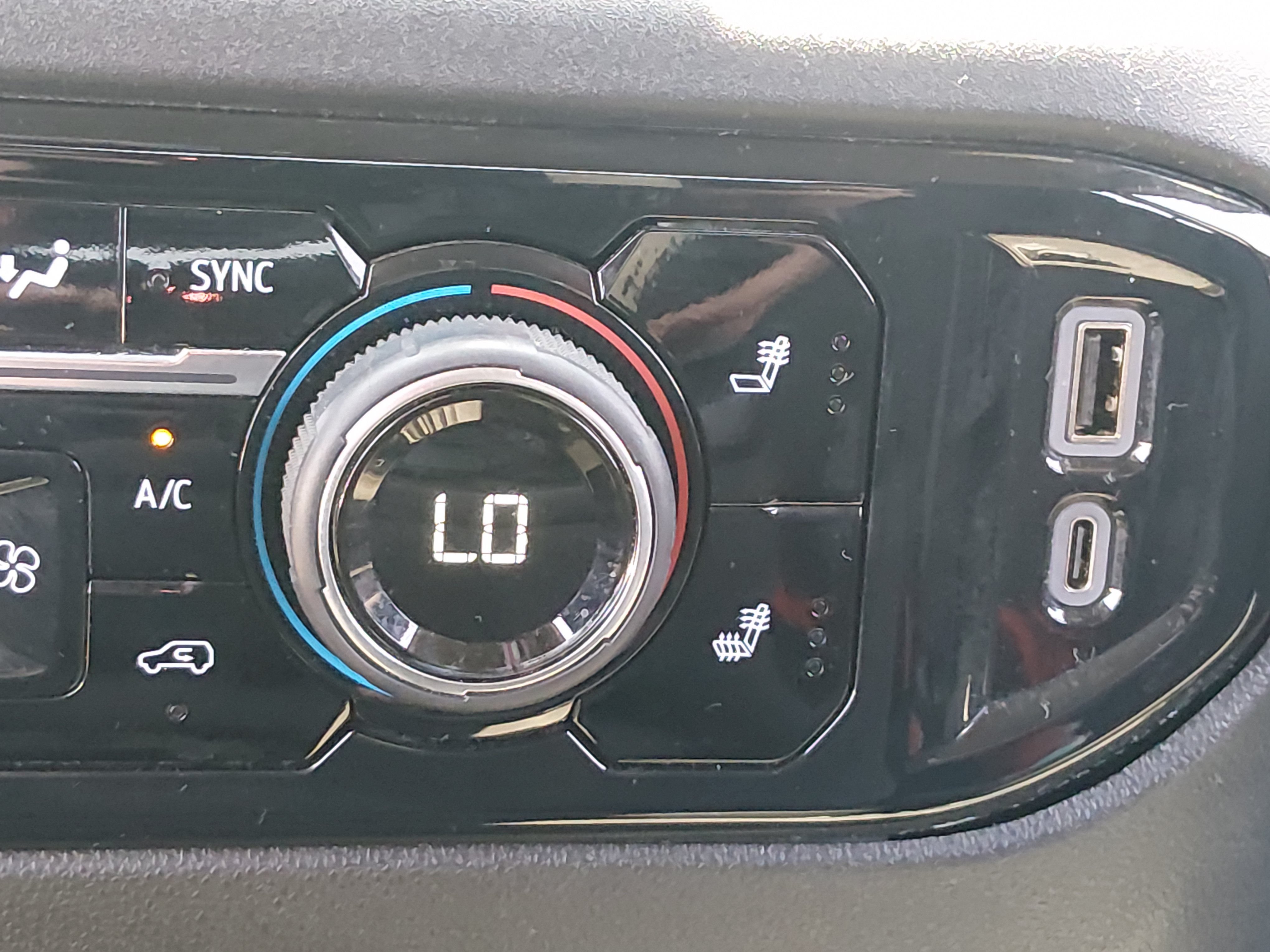 2025 Chevrolet Silverado 1500 LT - Photo 19