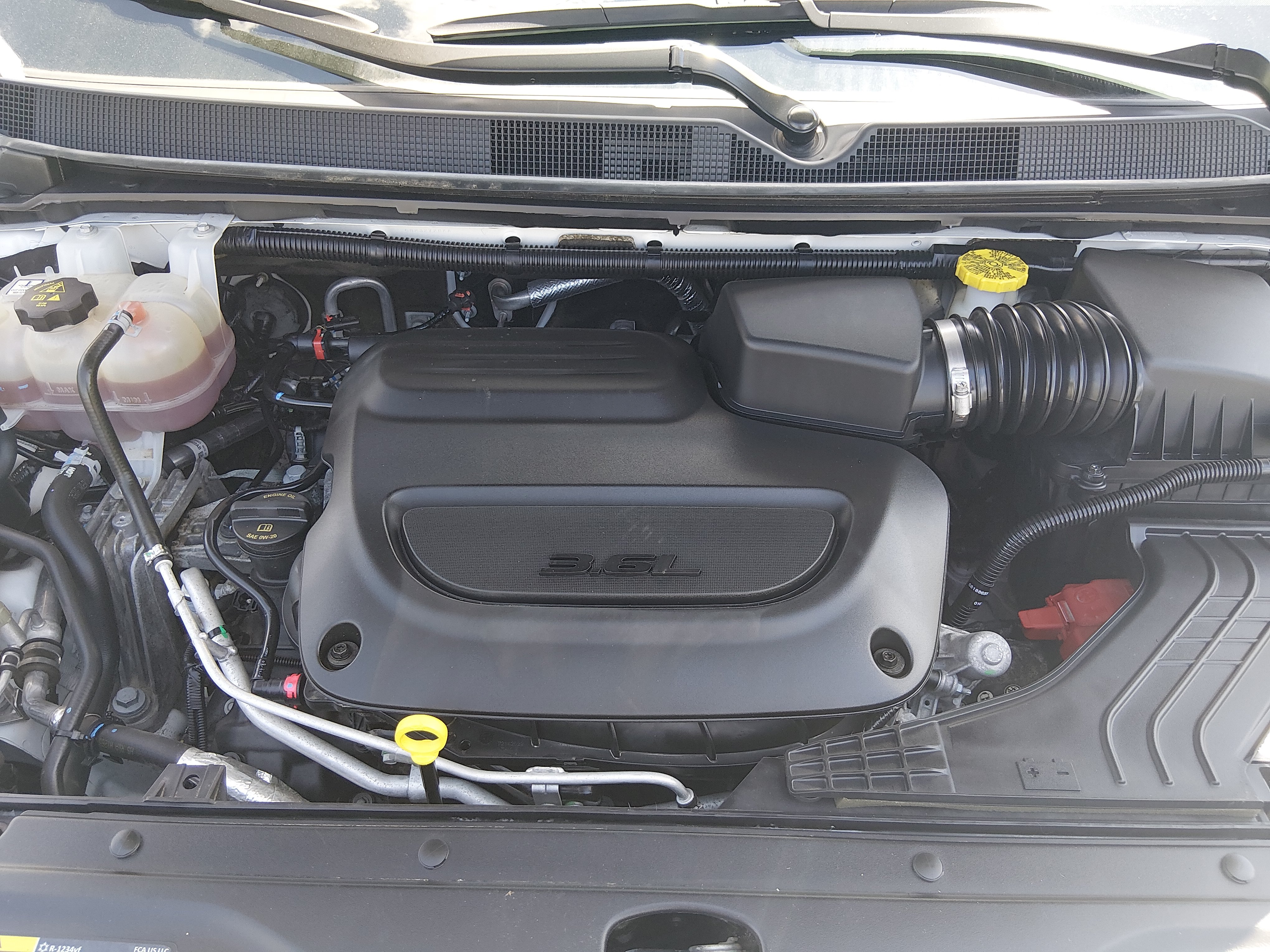 2023 Chrysler Voyager LX - Photo 9