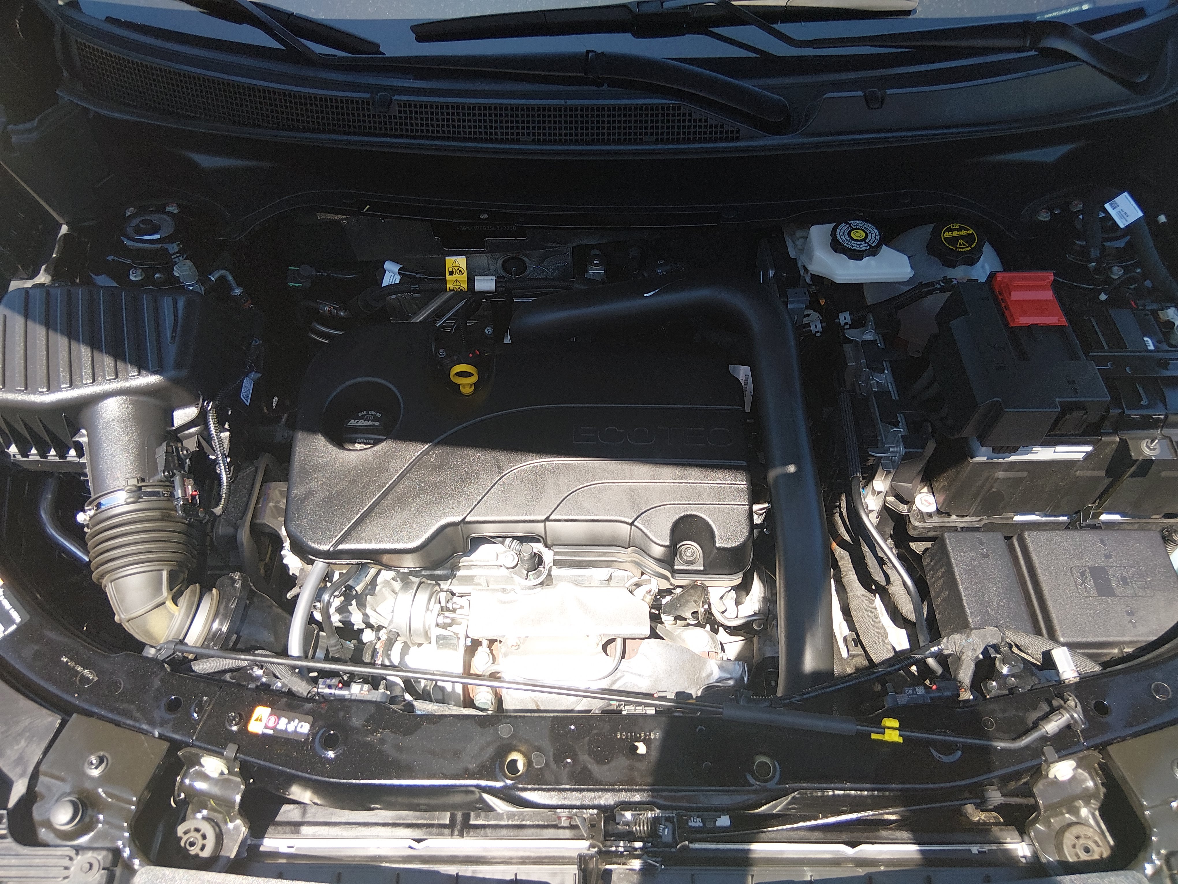 2025 Chevrolet Equinox LT - Photo 9
