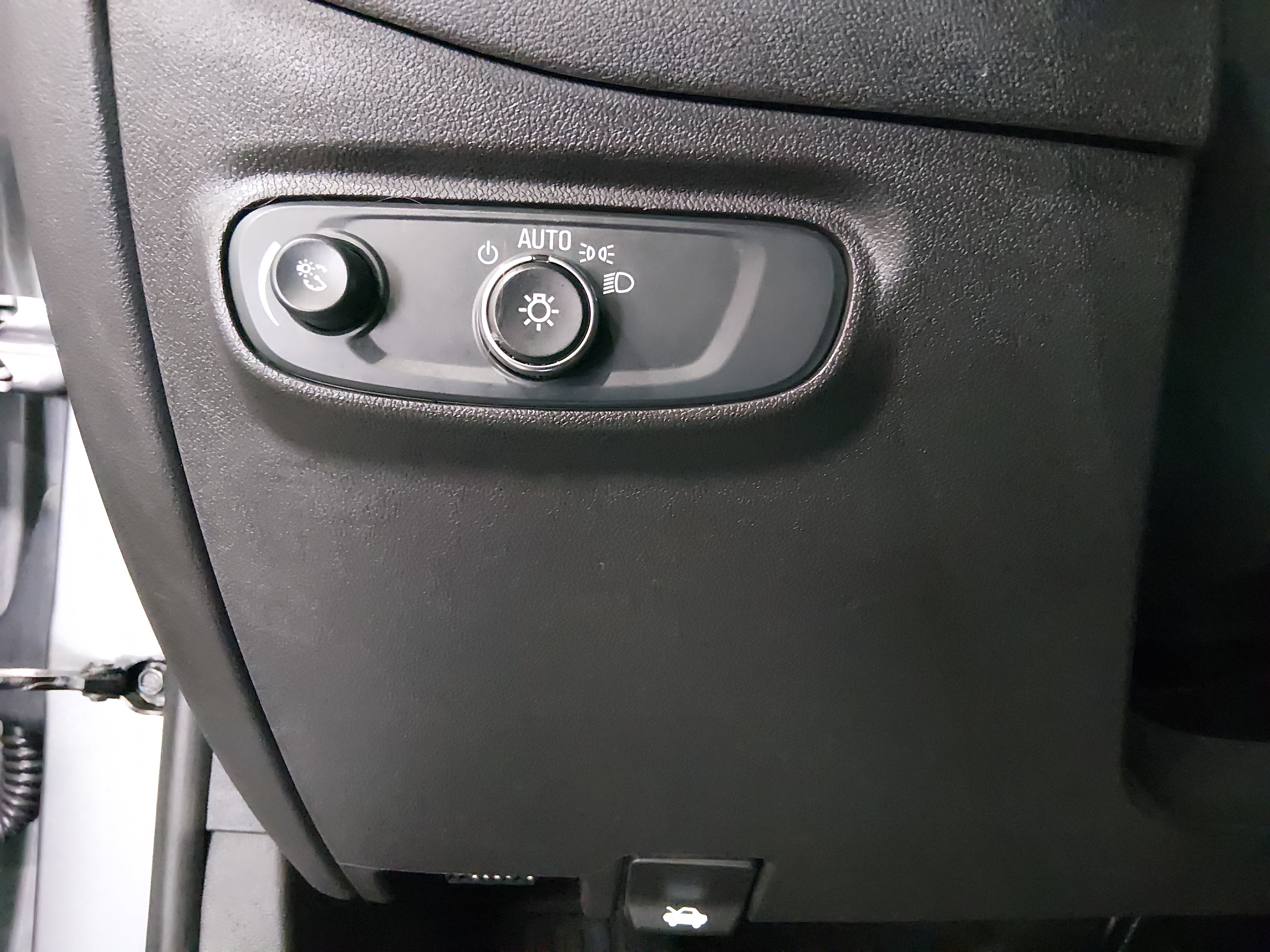 2024 Chevrolet Equinox LT - Photo 13