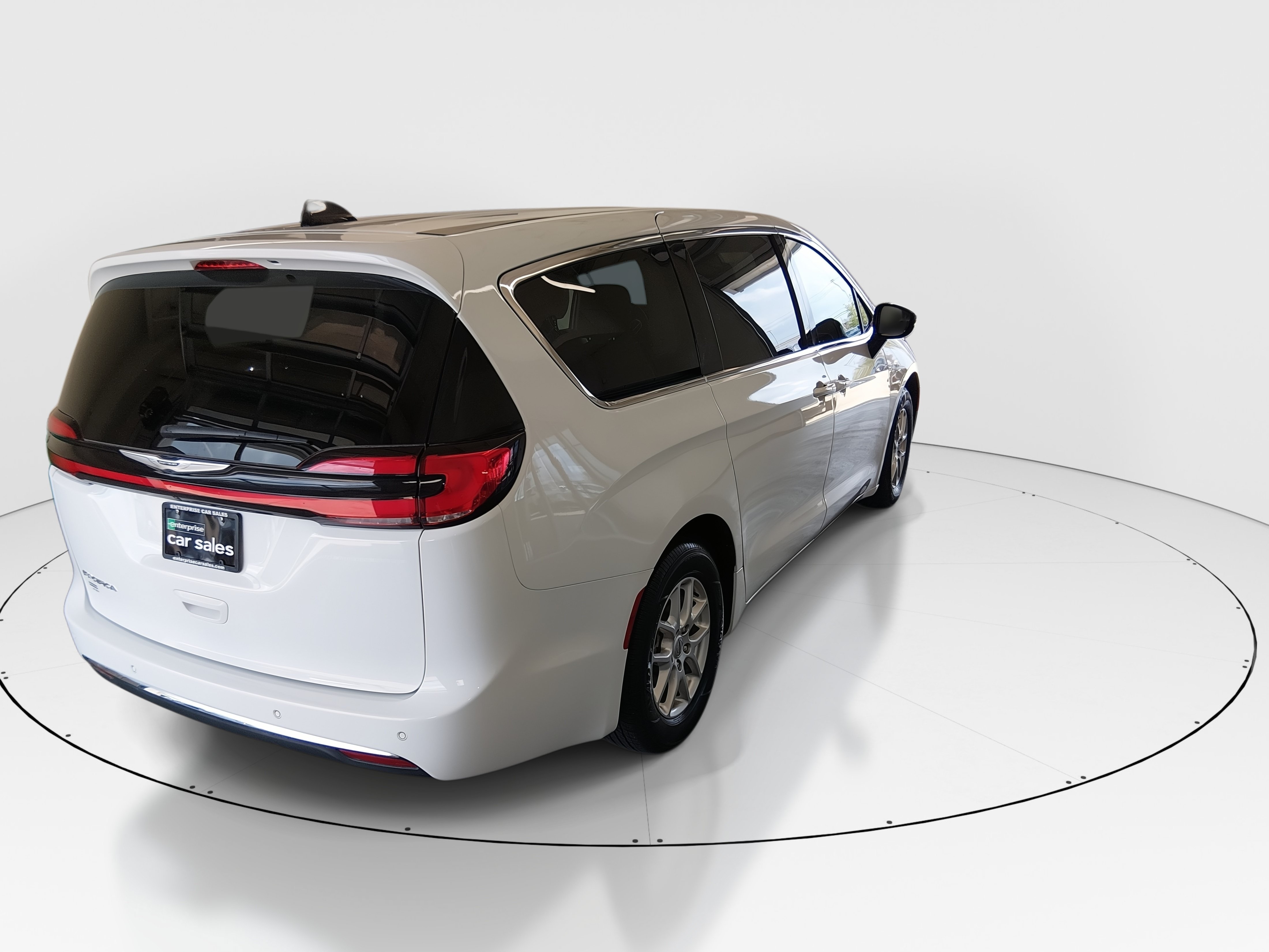 2024 Chrysler Pacifica Touring L - Photo 7