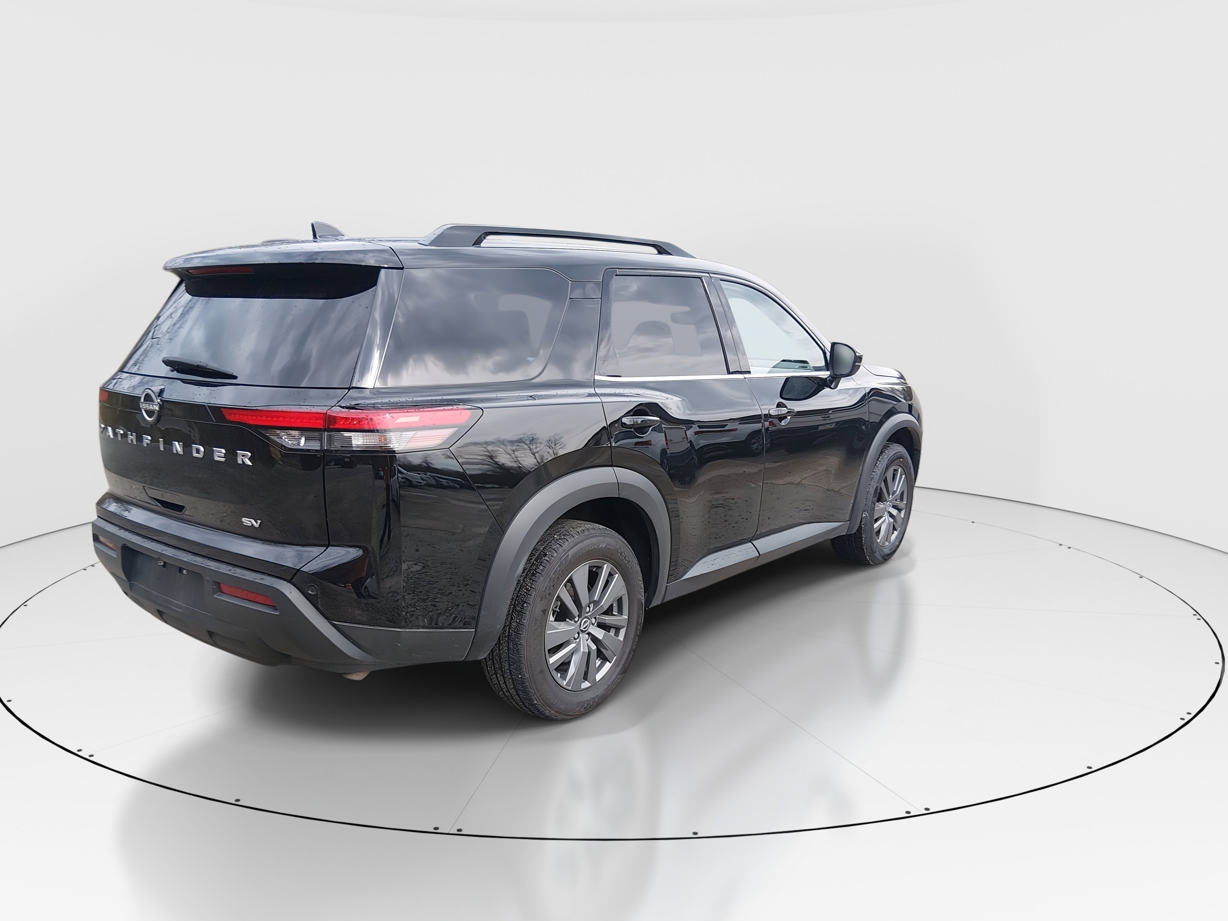 2023 Nissan Pathfinder SV - Photo 7