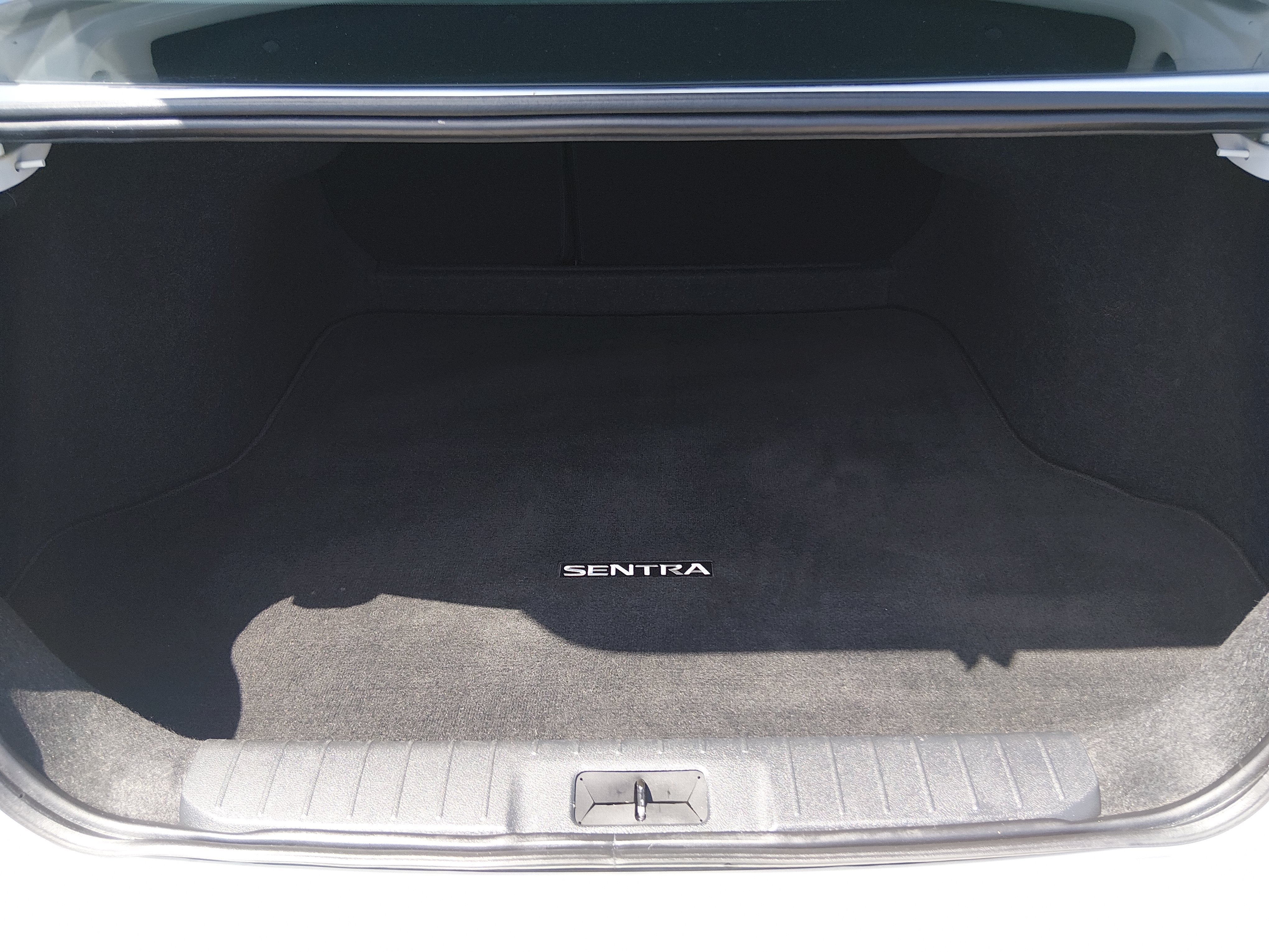 2024 Nissan Sentra SV - Photo 11