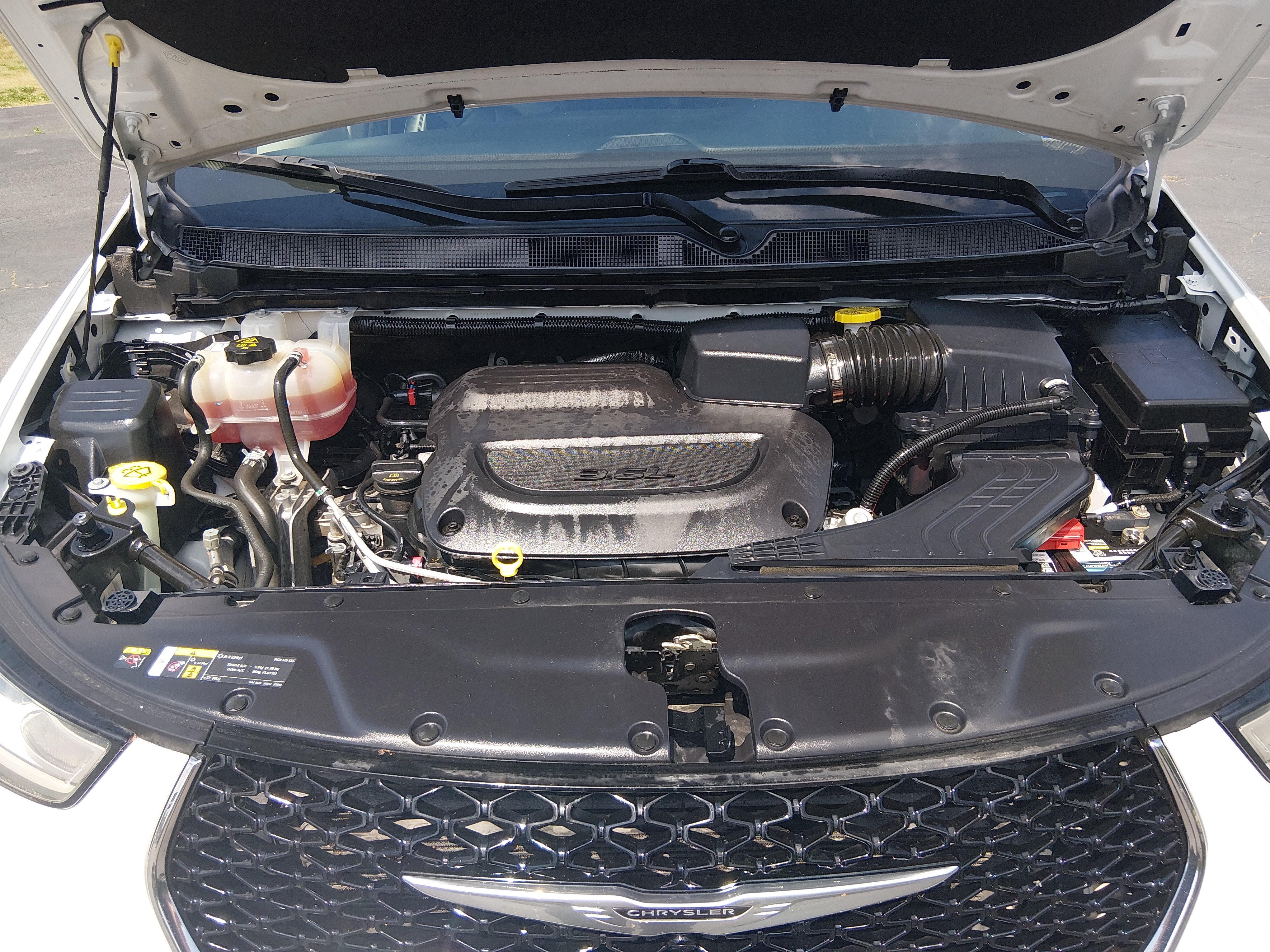 2023 Chrysler Pacifica Touring L - Photo 9