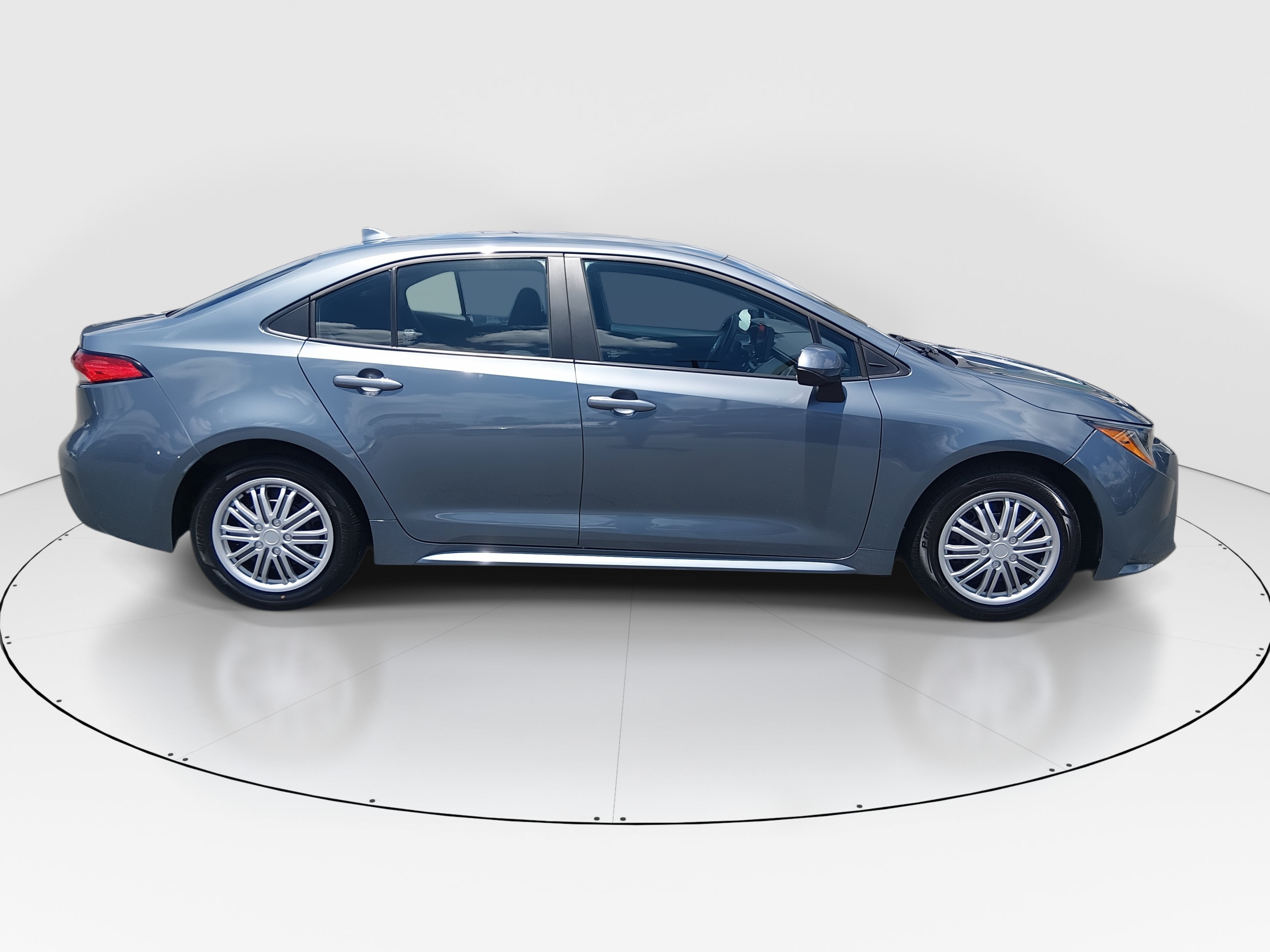 2023 Toyota Corolla LE - Photo 8